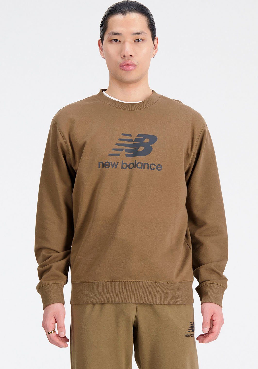 New Balance Sweatshirt NB ESSENTIALS STACKED LOGO FLEECE CREW dark earth