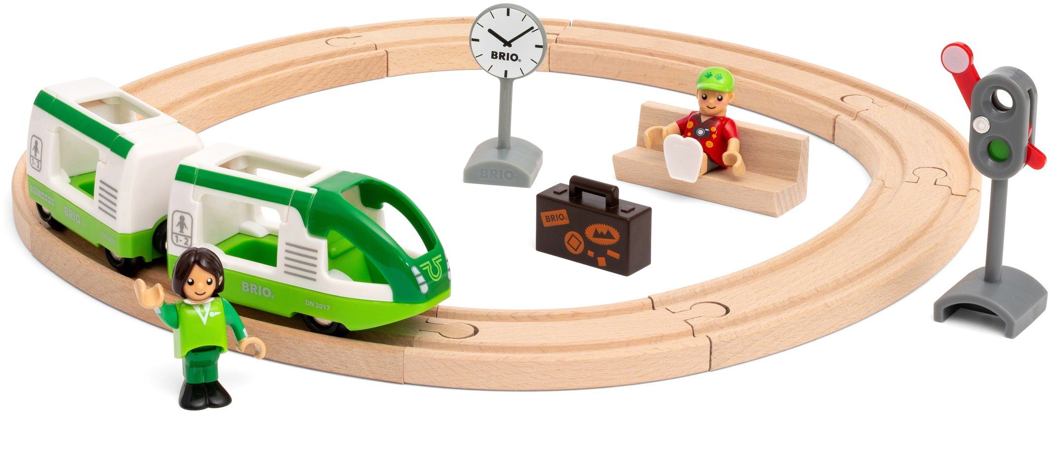 BRIO® Spielzeug-Eisenbahn BRIO® WORLD, Starter Set Reisezug, FSC® - schützt Wald - weltweit