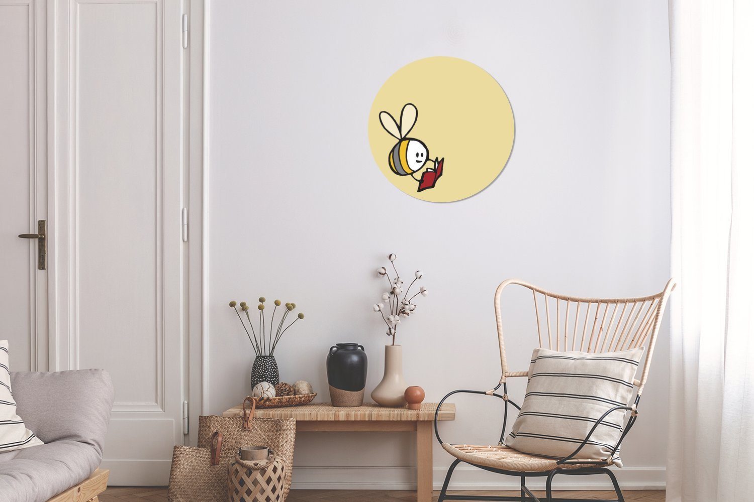 Buch mit einem Illustration Rund, Wohnzimmer Wandsticker Tapetenkreis (1 St), Kinderzimmer, einer Biene Tapetenaufkleber, MuchoWow für
