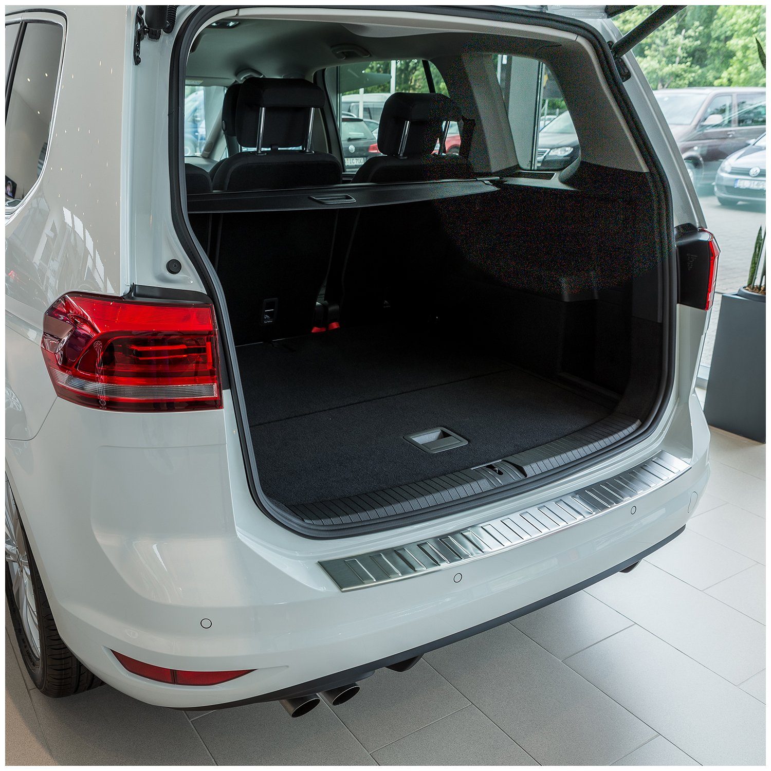 tuning-art Ladekantenschutz BL917 Edelstahl passgenau für VW Touran 2 5T 2015-