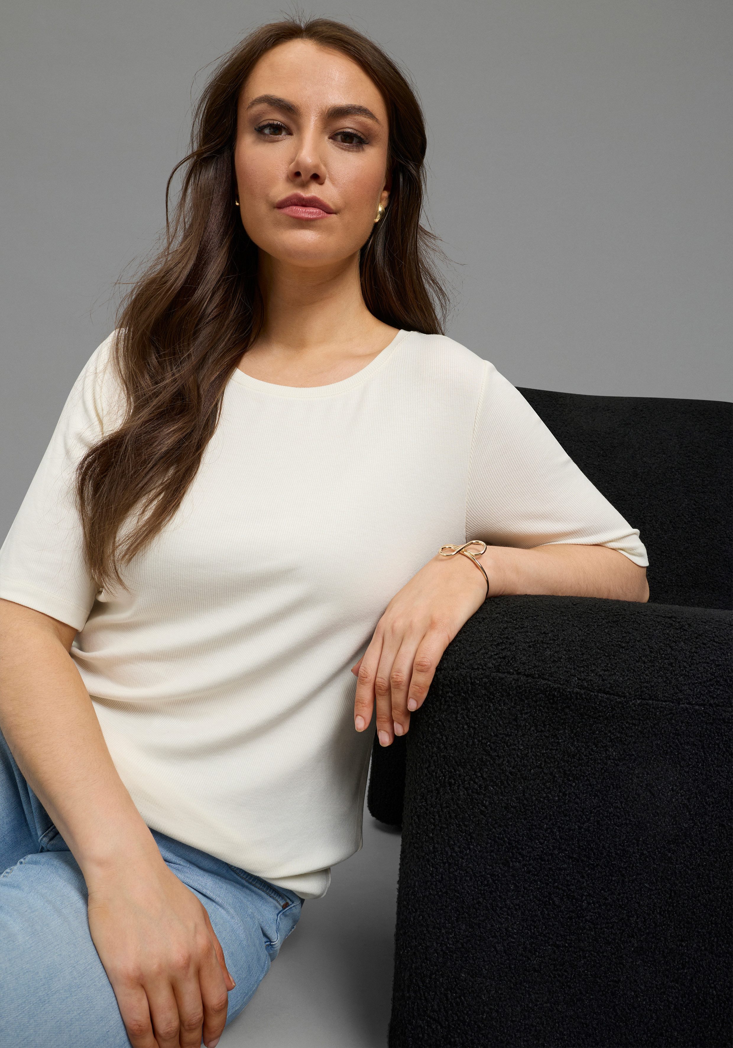 Laura Scott CURVE T-Shirt Große Größen im Basic-Stil, mit Rundhalsausschnitt, aus elastischem Single Jersey