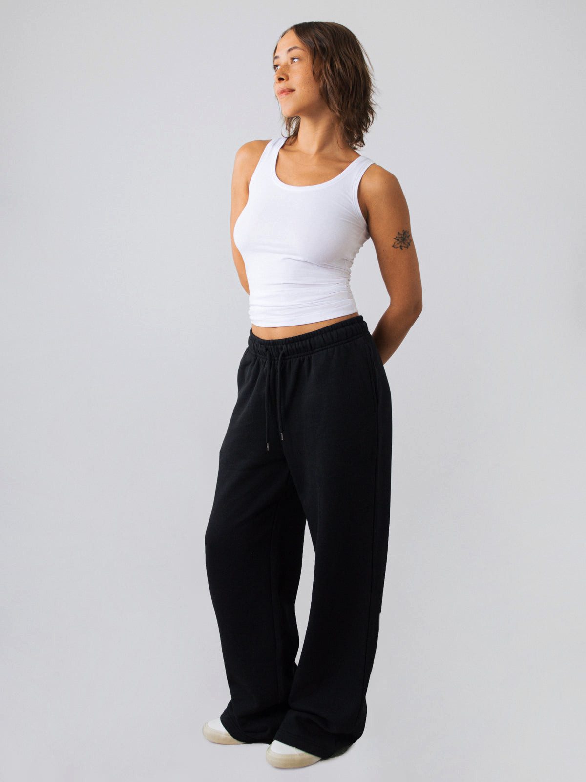 HONEST BASICS Jogger Pants Weite Jogger Frauen aus Bio- und recycelter Baumwolle