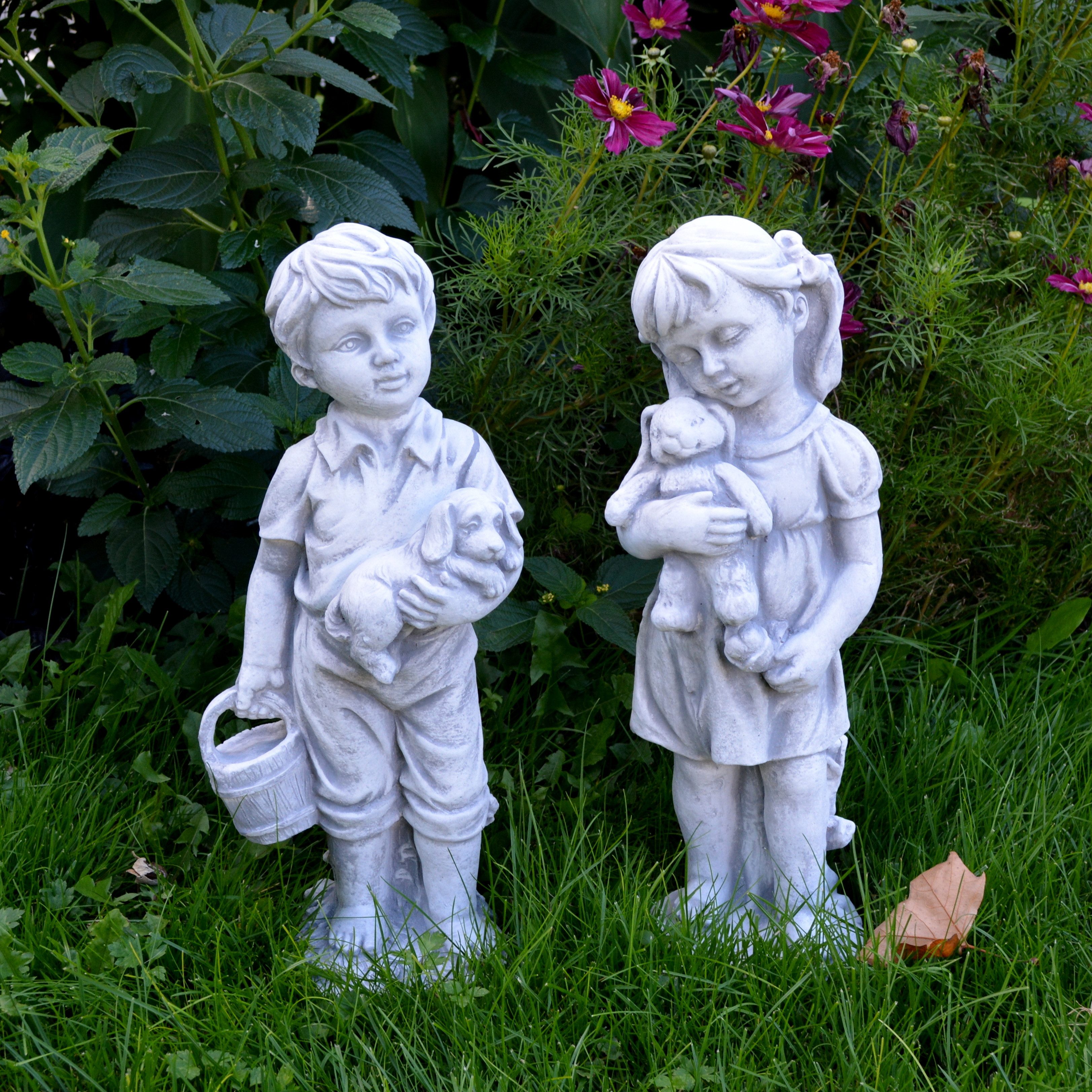 gartendekoparadies.de Gartenfigur Set Junge und Mädchen, Steinfiguren, H. 42/43 cm, je 6 kg, Frostsicher