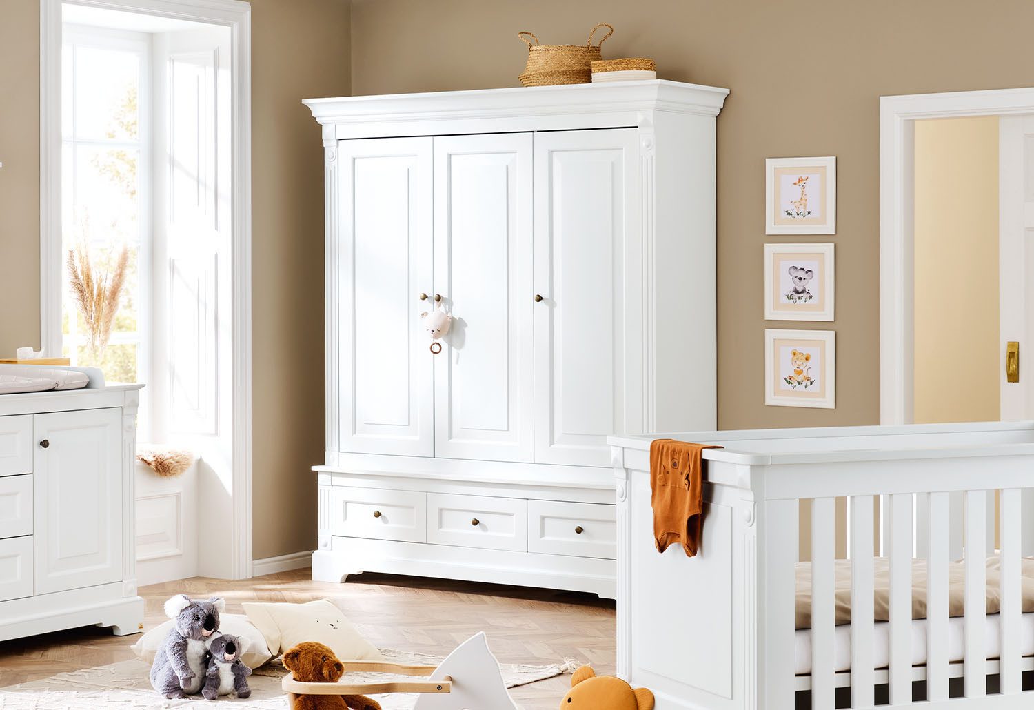 Pinolino® Kinderkleiderschrank Kleiderschrank 'Emilia' groß