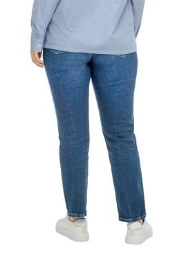 s.Oliver Stoffhose Jeans / Curvy Fit / Mid Rise / Semi Wide Leg Waschung