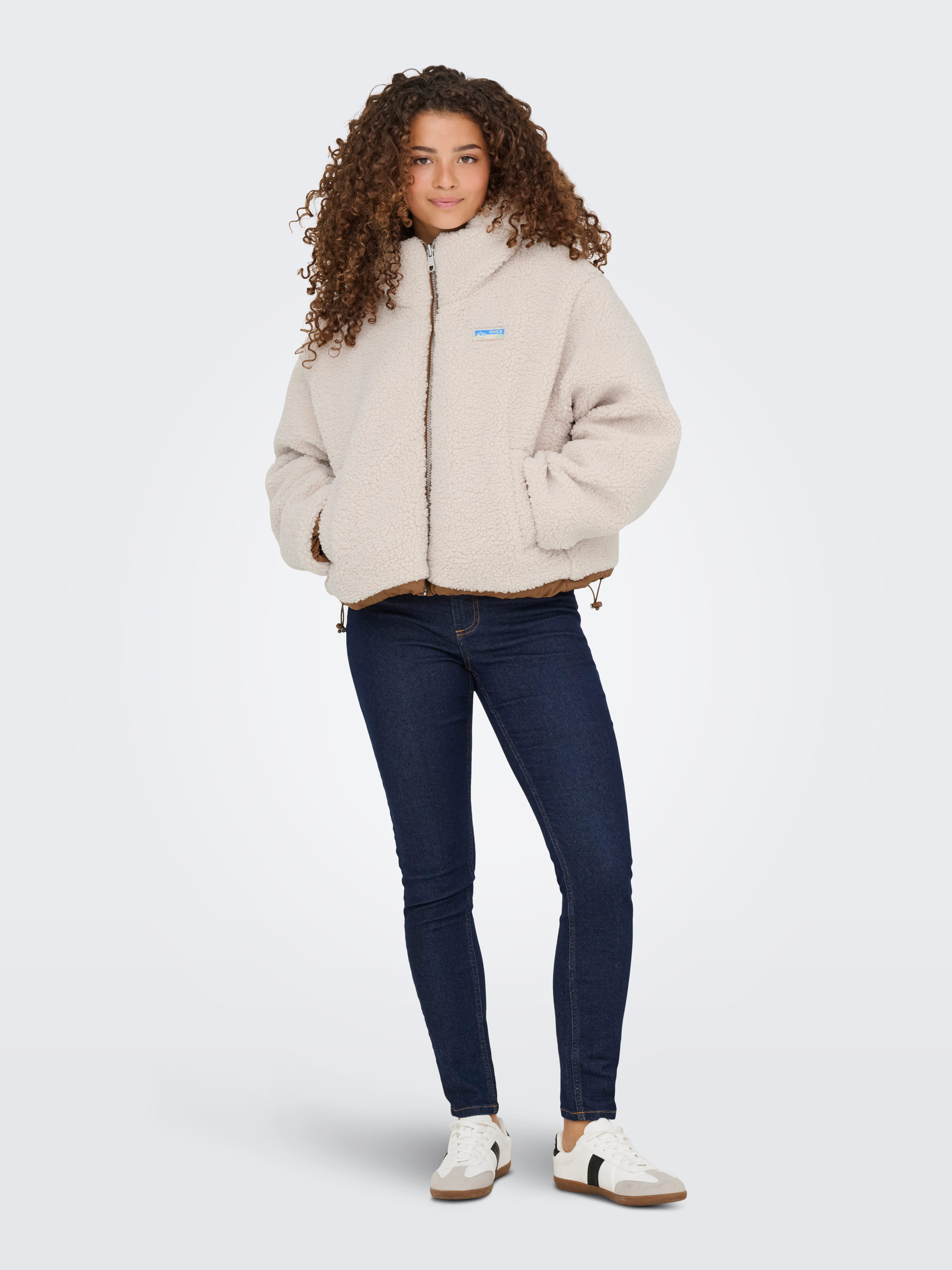 ONLY Plüschjacke ONLMARIA LIFE REV PUFFER JACKET CC OTW – Bild 3 von 5