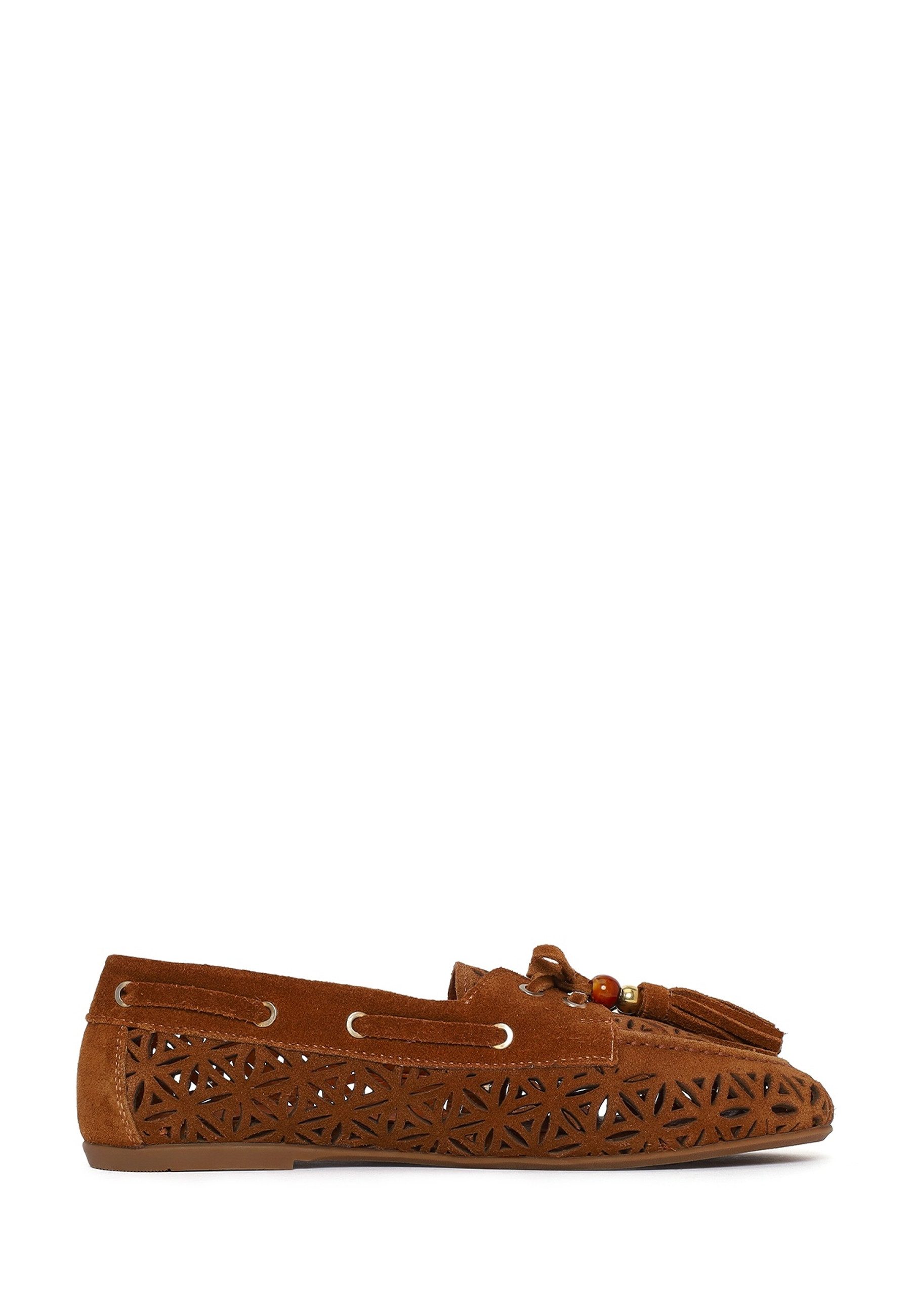 Derimod Loafer aus Veloursleder Loafer Wildleder, Laser-Cut-Design, Lederfutter, TPU-Sohle, Perlenquasten