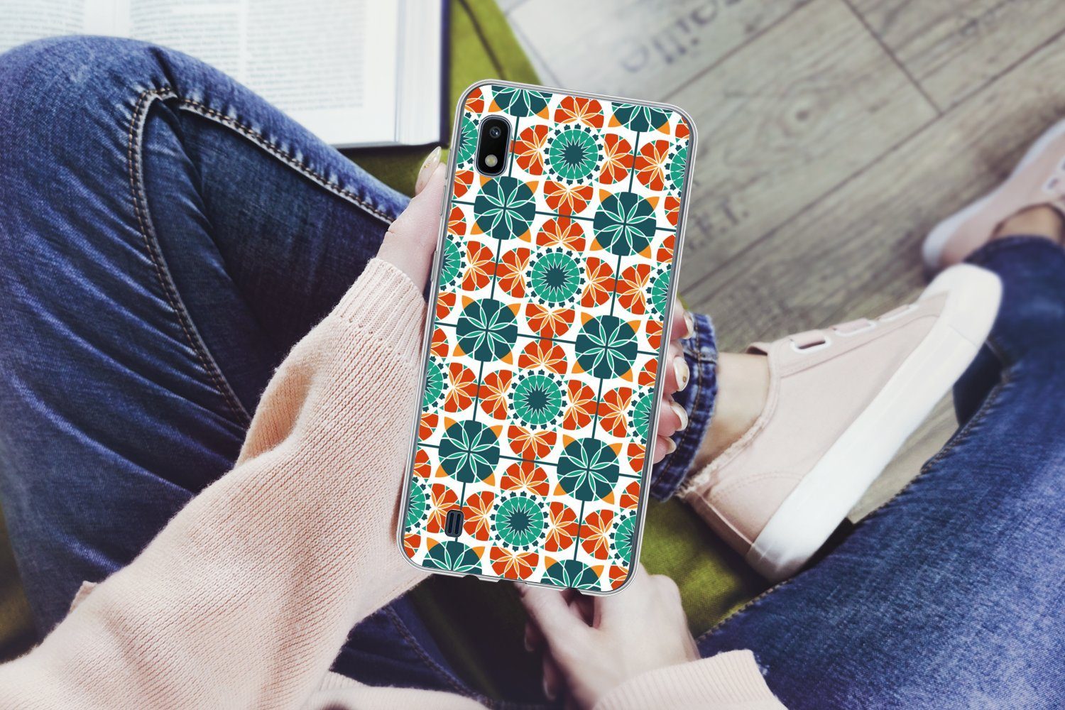 MuchoWow Handyhülle für Samsung Galaxy A10 Ein symmetrisches Muster aus dem marokkanischen, Smartphone-Bumper, Print, Handy Schutzhülle Dünn