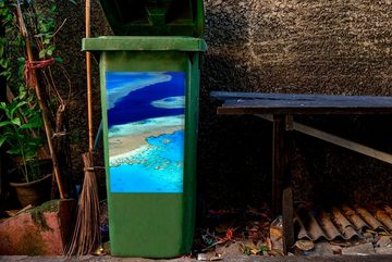 MuchoWow Wandsticker Große Riffe in den Küstengewässern vor den Whitsunday Islands (1 St), Mülleimer-aufkleber, Mülltonne, Sticker, Container, Abfalbehälter