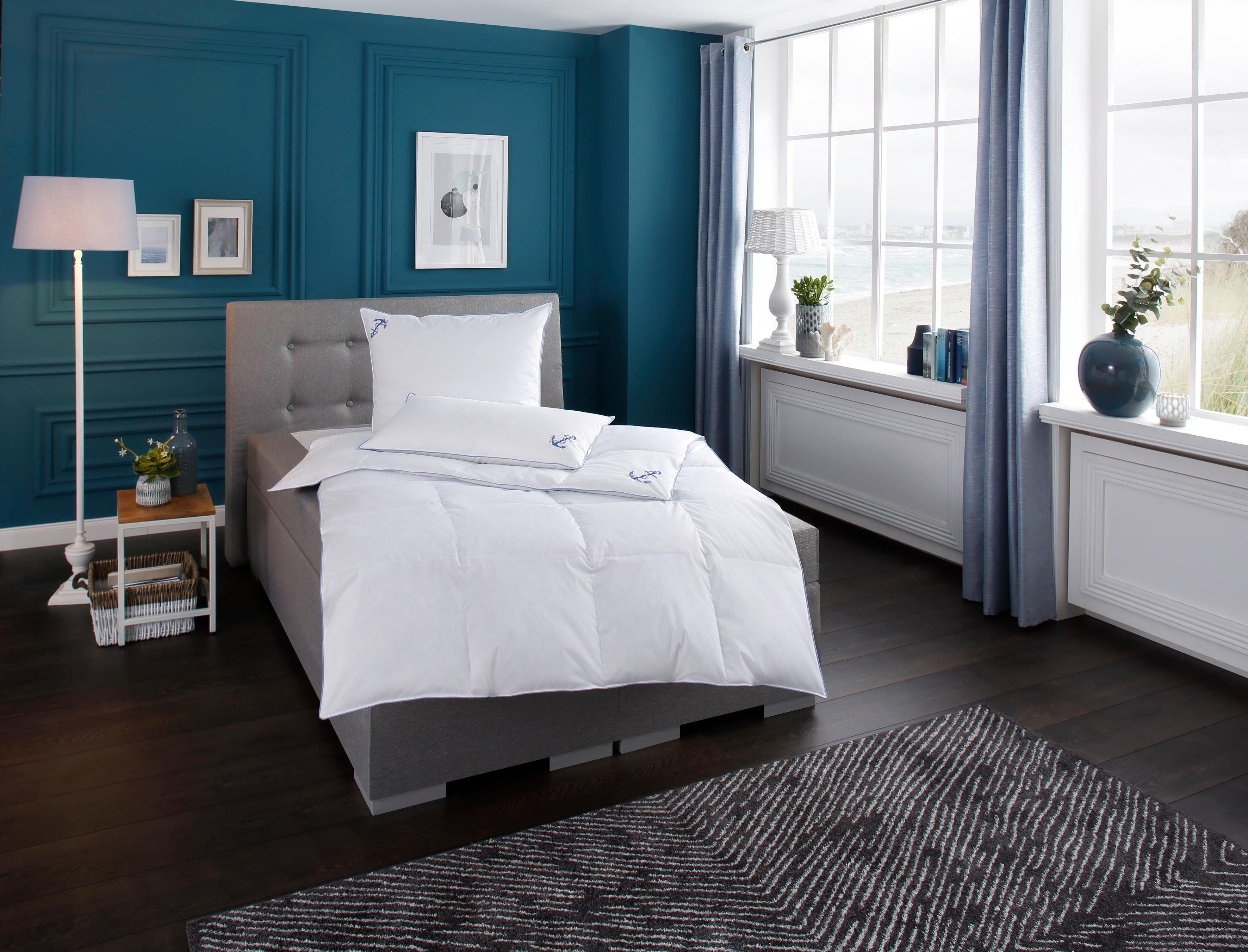 RIBECO Federbettdecke Anker, Füllung: Federn & Daunen, Bezug: Baumwolle, mit aufwendiger Anker-Stickerei