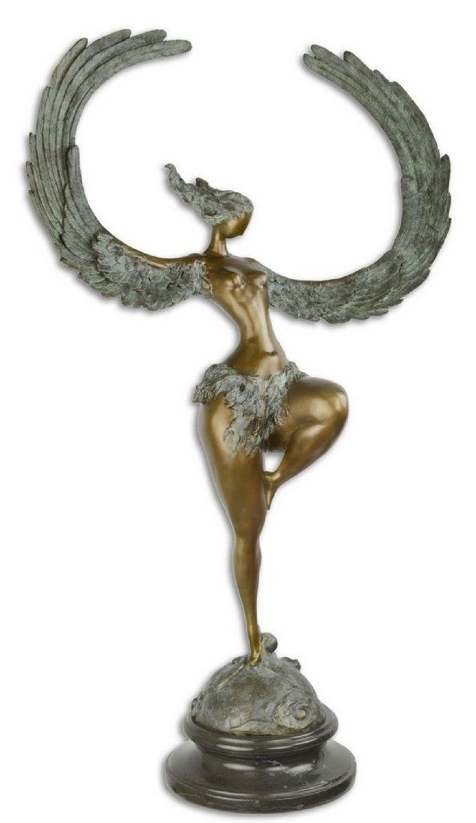 Casa Padrino Dekofigur Luxus Bronze Skulptur Frau mit Flügeln Bronze / Grau / Schwarz 49,7 x 23,8 x H. 90,4 cm - Bronzefigur mit Marmor Sockel