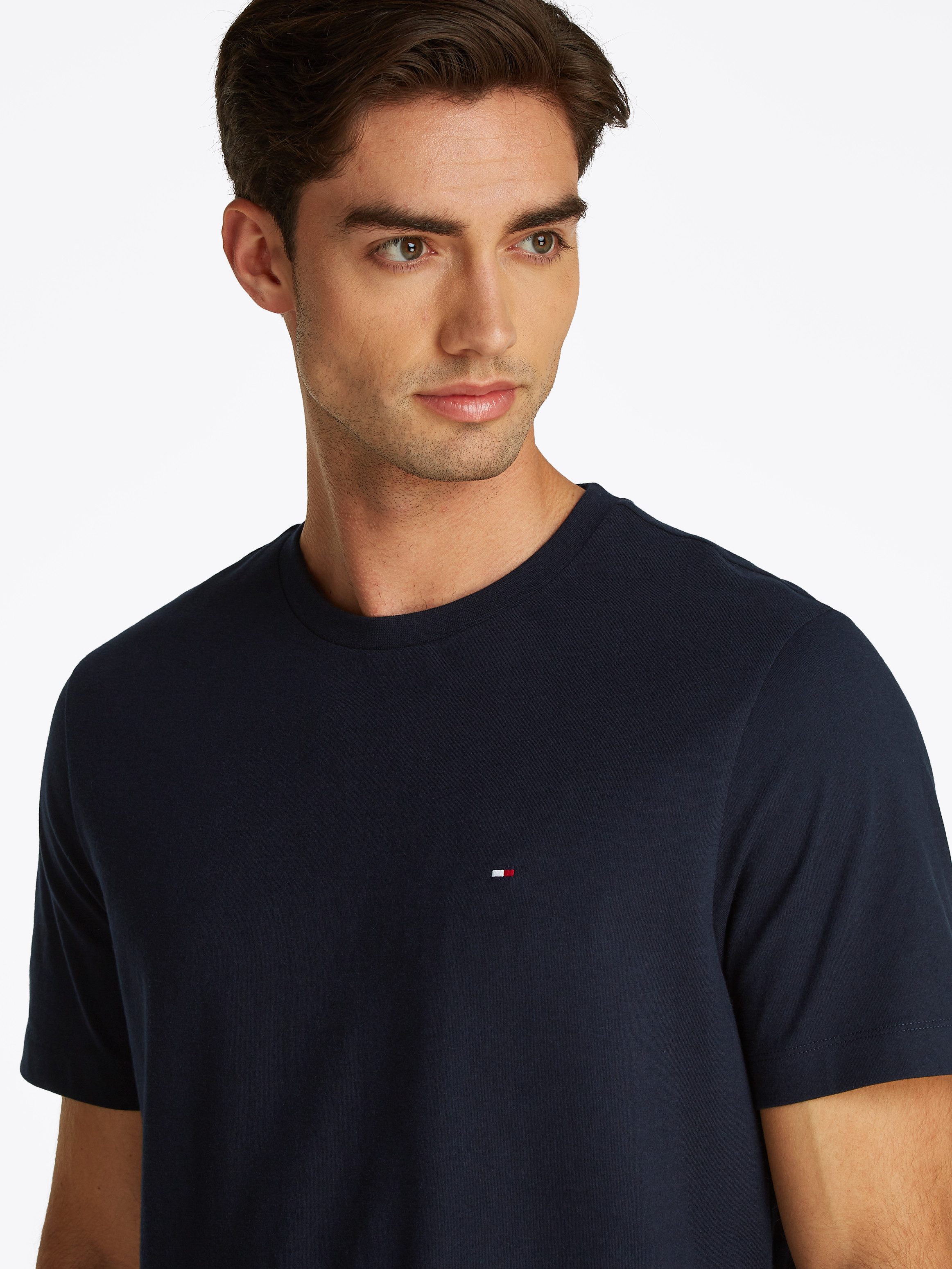 Tommy Hilfiger T-Shirt ESSENTIAL REGULAR FIT SOLID mit Stickerei unifarben, günstig online kaufen