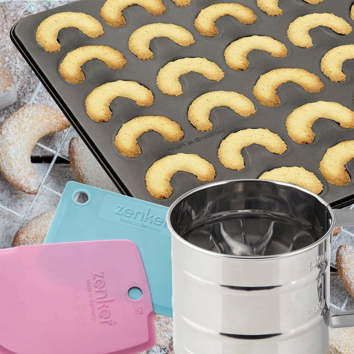 Zenker Backblech Vanillekipferl Form, Backform, Plätzchenform, Weihnachten