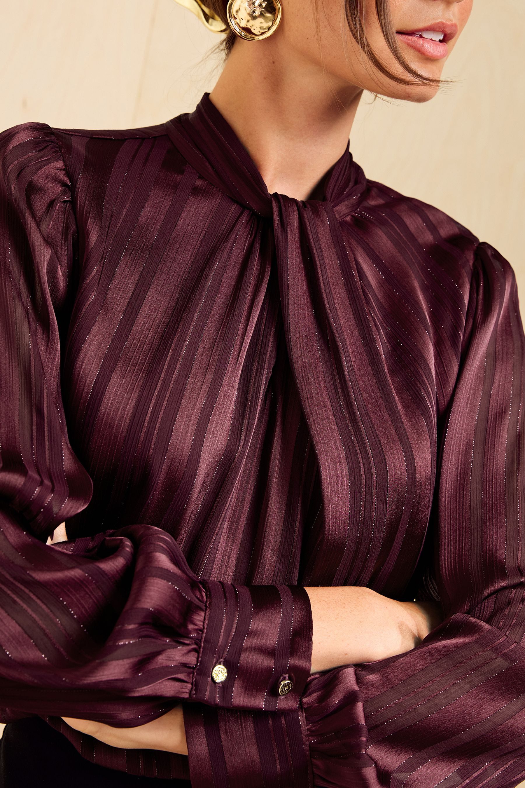 Friends Like These Langarmbluse Friends Like These Langärmelige Satin-Bluse mit (1-tlg) – Bild 5 von 5