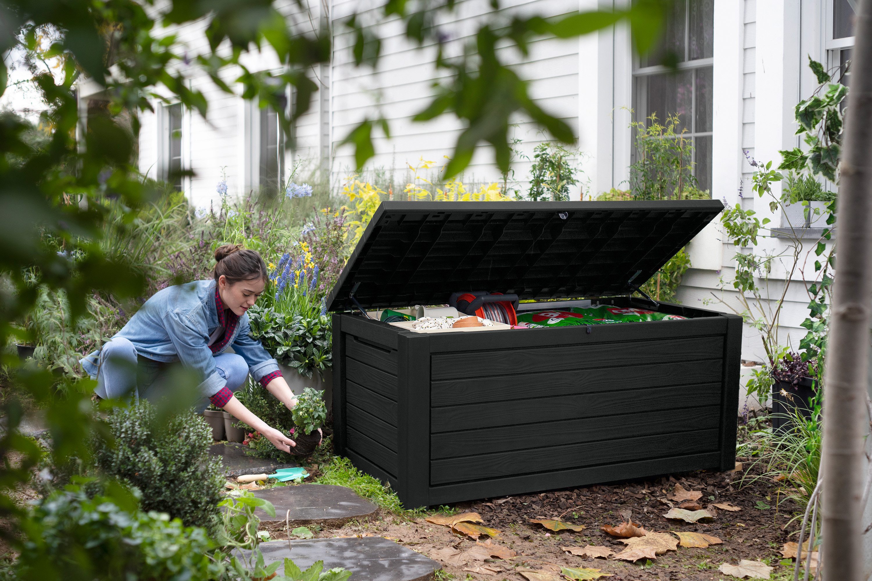 Keter Gartenbox "NORTHWOOD" 623L 157x72x69cm Deckel bis 270kg belastbar, abschließbar