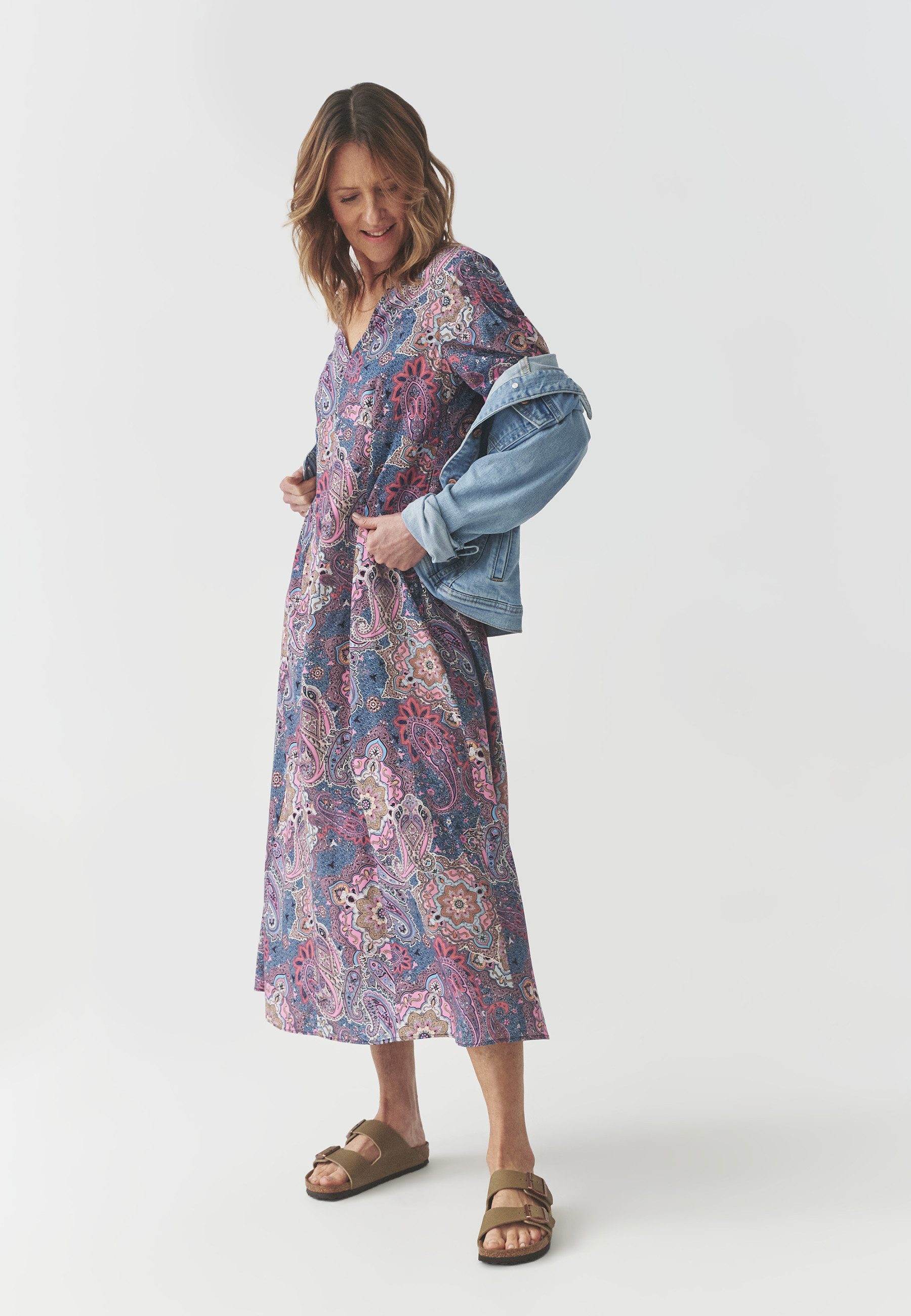 TATUUM Midikleid Viskosekleid Mit Einzigartigem Muster - Kasidi