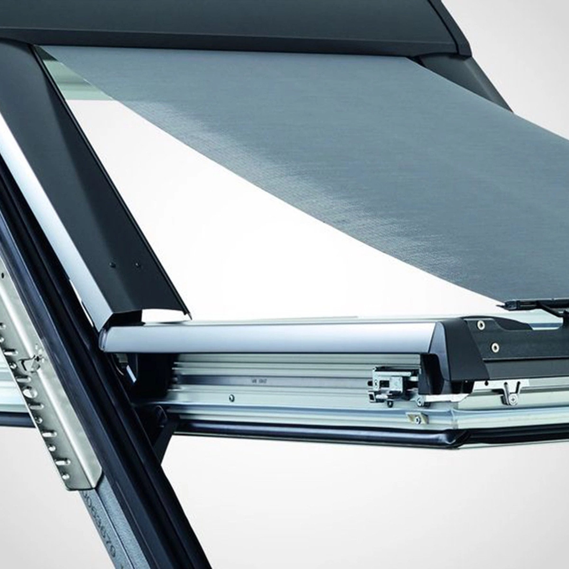 roto Hitzeschutz-Markise Roto ZAR Außenmarkise Screen 65x98 – Hitzeschutz fürs Dachfenster (1-St)