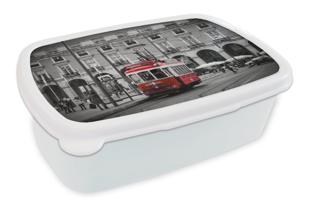Jungs Schwarz-Weiß-Foto für Brotbox Erwachsene, Kinder (2-tlg), MuchoWow Brotdose, Mädchen Lunchbox für Straßenbahn, Kunststoff, roten und und mit einer