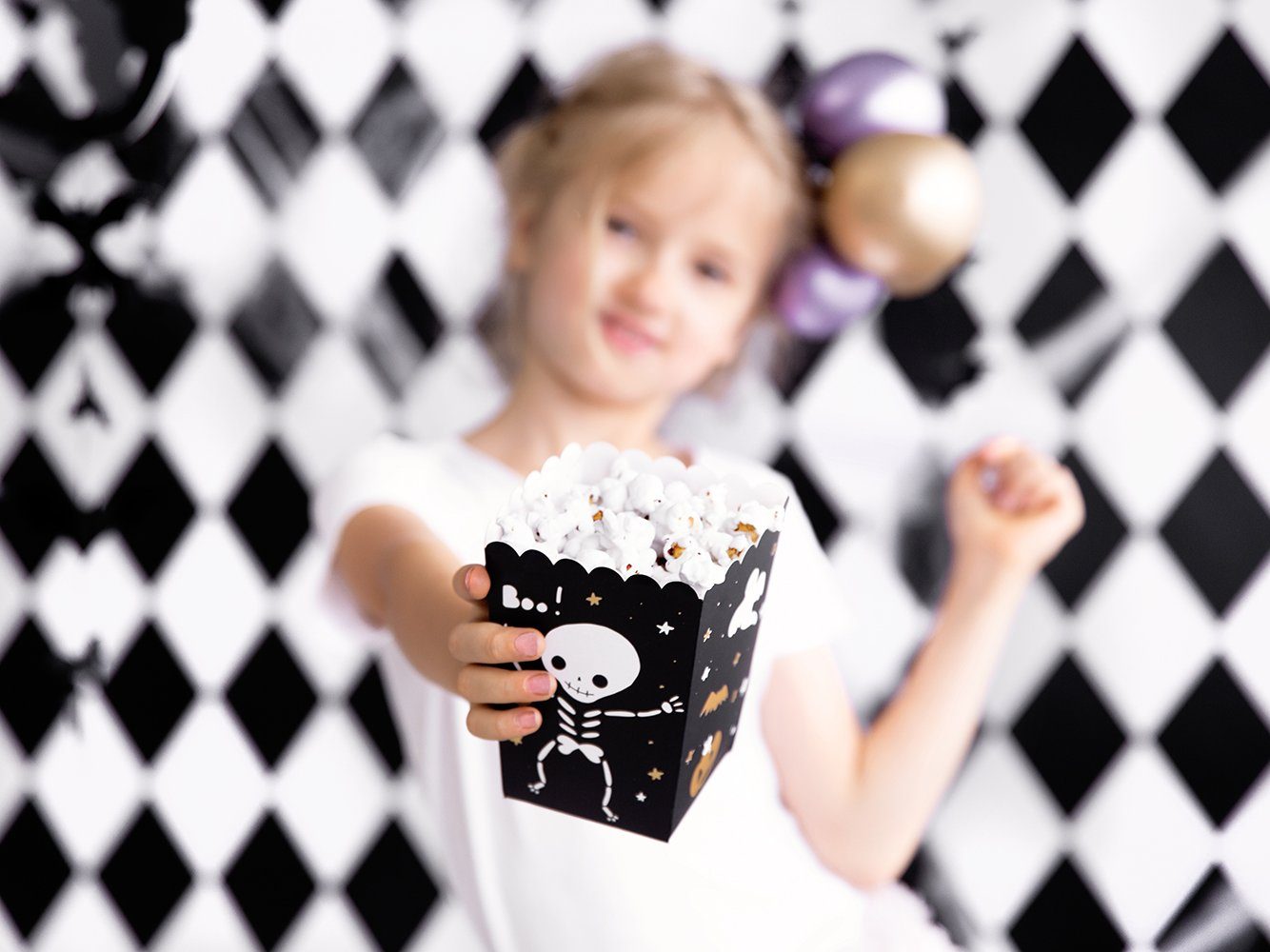 partydeco Dose, Popcorntüten Skelett 7x7x12,5cm 6er Set schwarz weiß gold