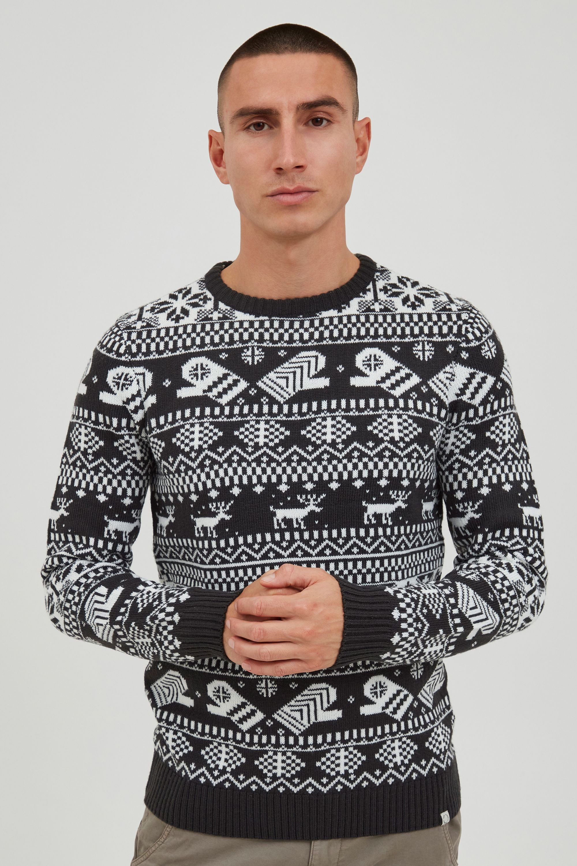 11 Project Norwegerpullover PRUwe XMAS Modischer Strickpullover mit winterlichem Muster