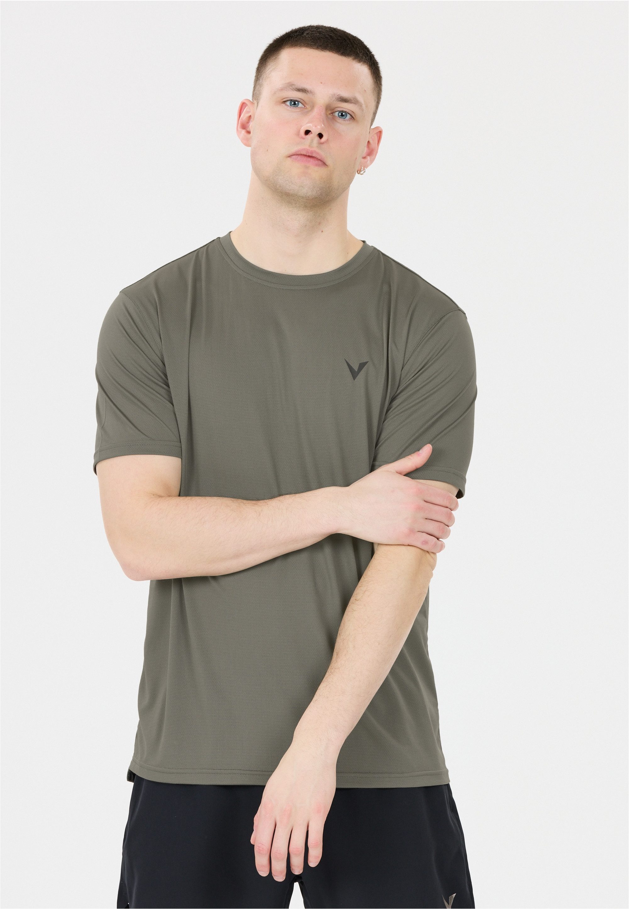 Virtus Funktionsshirt Vargas mit praktischer Quick-Dry-Funktion