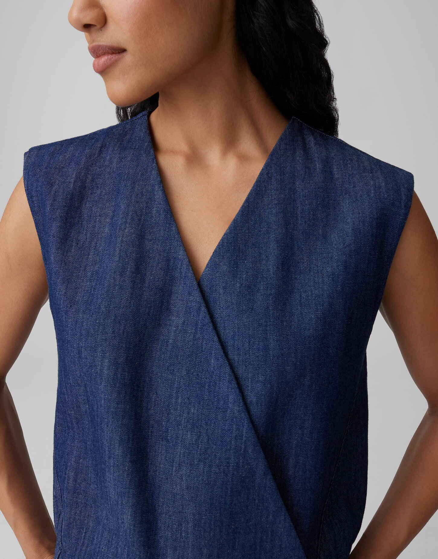 OPUS Anzugweste Wiona aus weichem Chambray Denim Wickeleffekt auf der Front, Rinsed Waschung, weicher Griff – Bild 4 von 5
