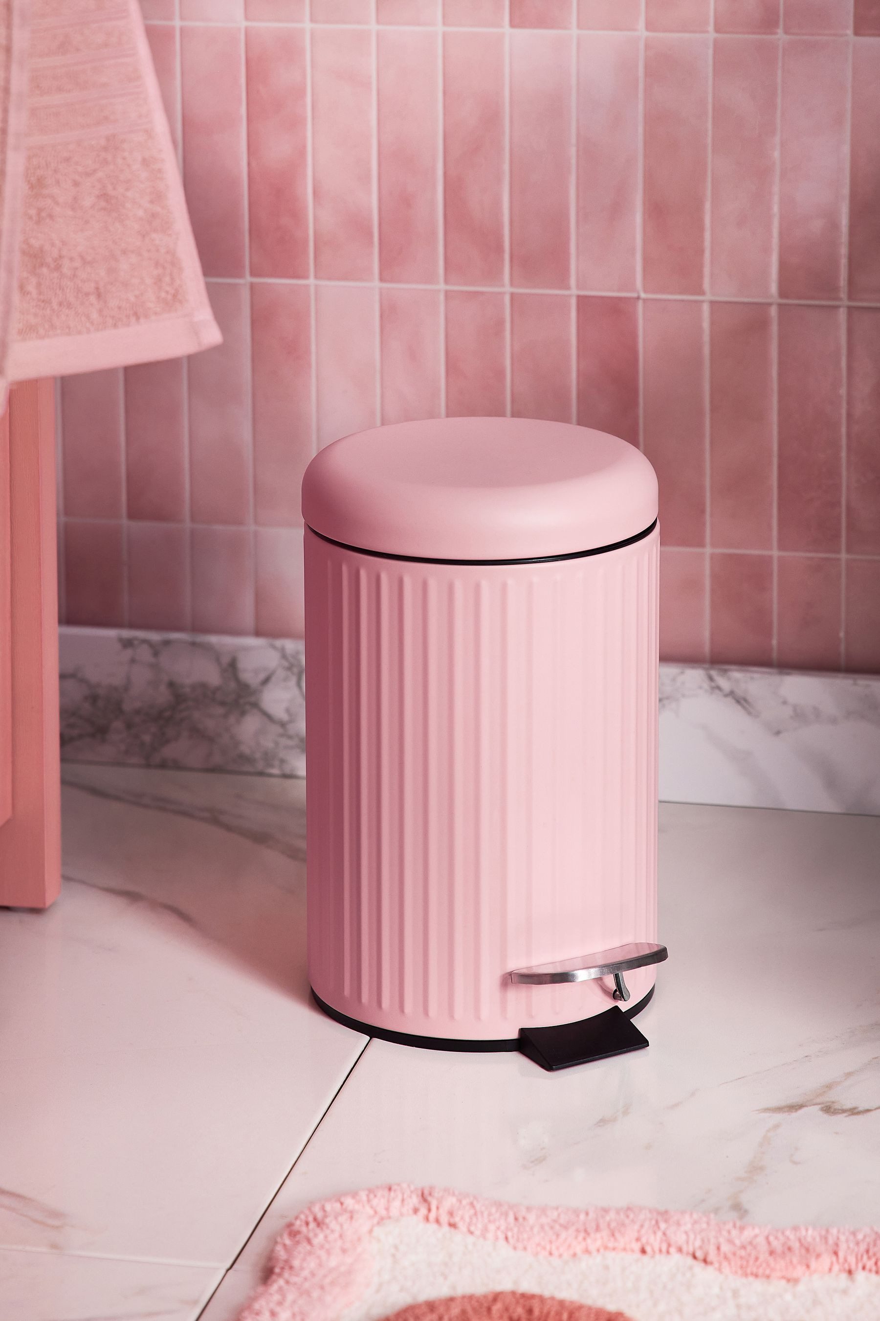 Next Mülleimer Gerippter 3-Liter-Treteimer mit Softclose-Deckel