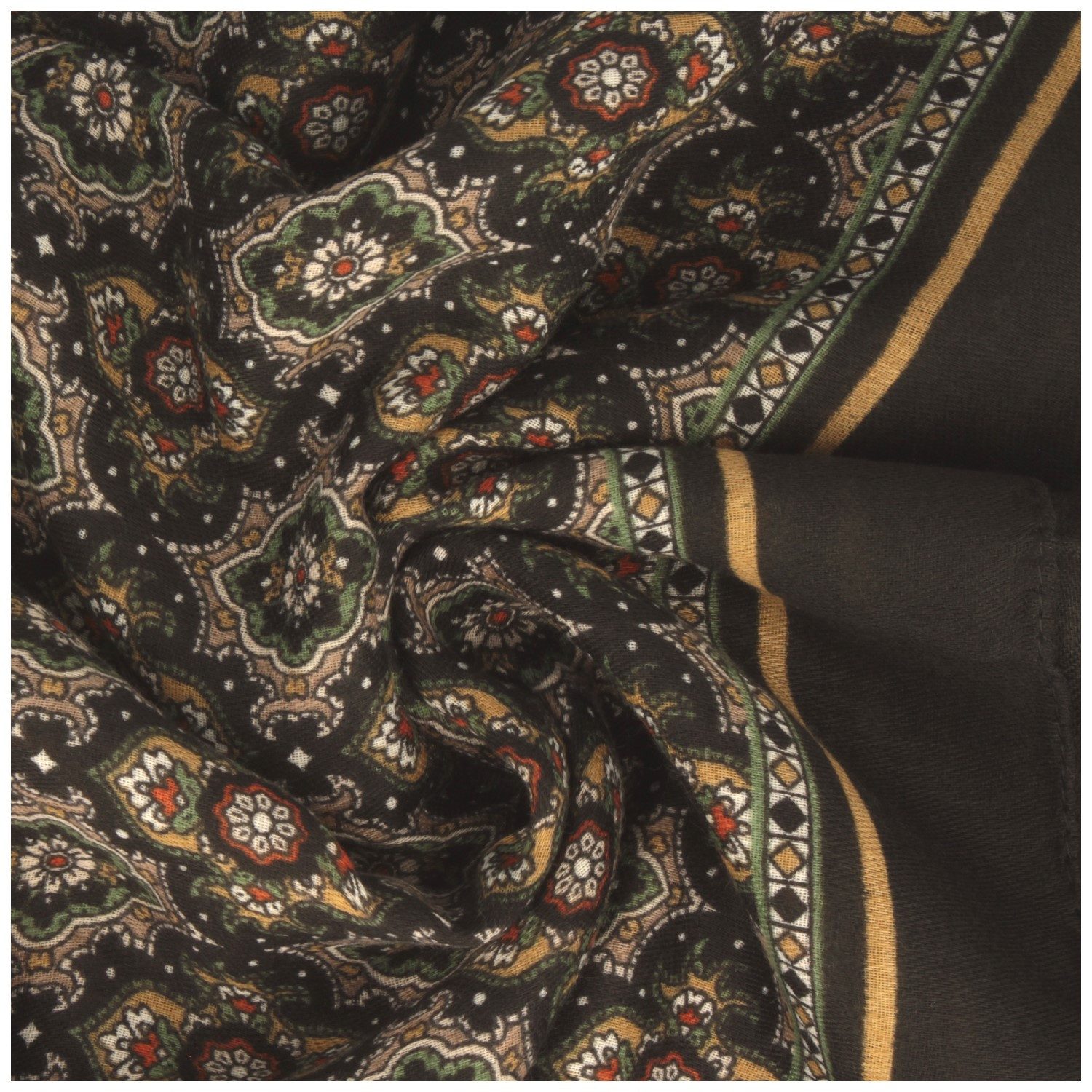 Breiter Schal, Leichter Trachtenschal mit Blumen Muster