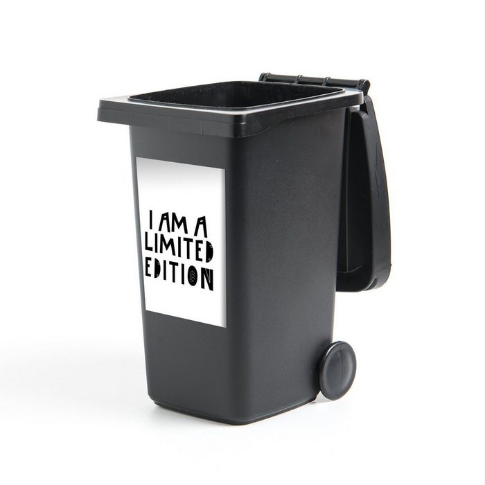 MuchoWow Wandsticker Illustration für Kinder mit dem Zitat "Ich bin eine limitierte (1 St) Mülleimer-aufkleber Mülltonne Sticker Container Abfalbehälter