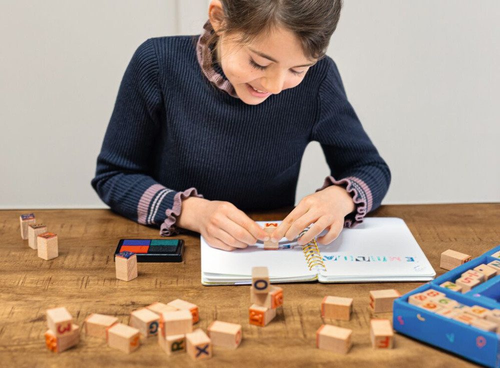 Moses. Verlag Stempel 48 verschiedene Zahlen und Buchstabenstempel aus Holz – Bild 3 von 4