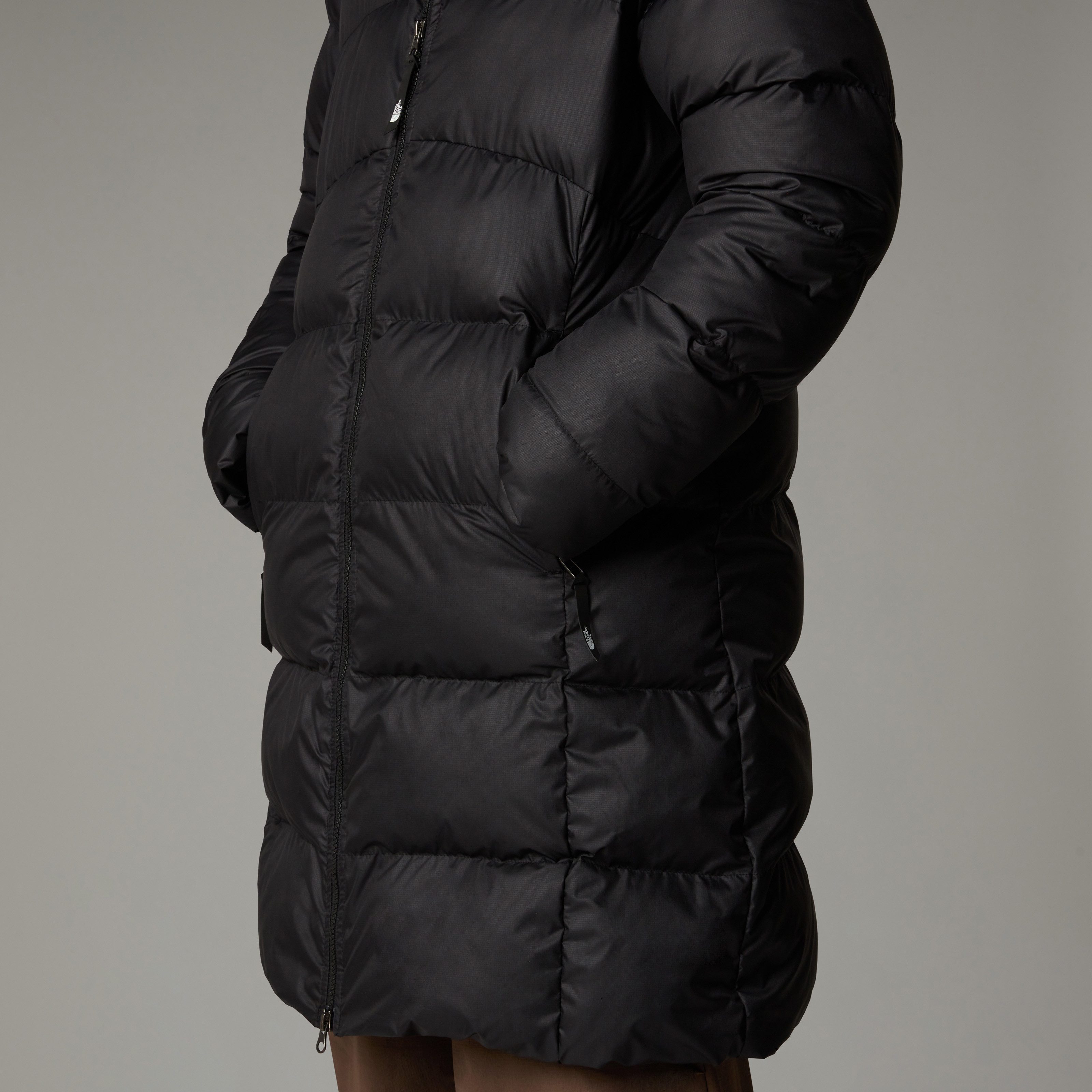 The North Face Steppmantel W SAIKURU PARKA mit voluminöser Isolierung, aus Polyester, lässige Silhouette