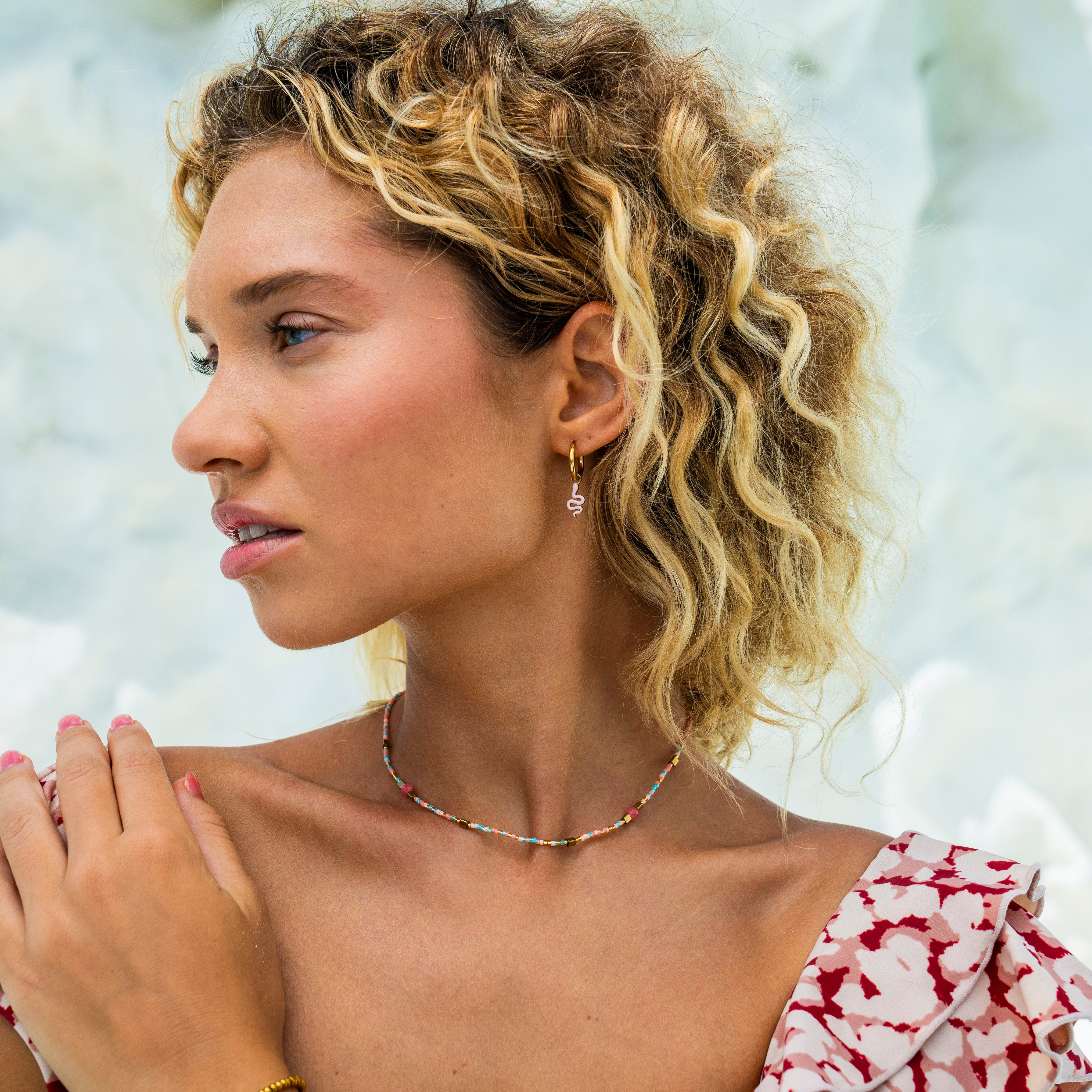 Made by Nami Perlenkette Damen Halskette Bunt Perlen Edelstein verstellbar wasserfest Boho-Stil, aus Edelstein – Sommerlich – mit Verlängerung – für empfindlich – Bild 4 von 5