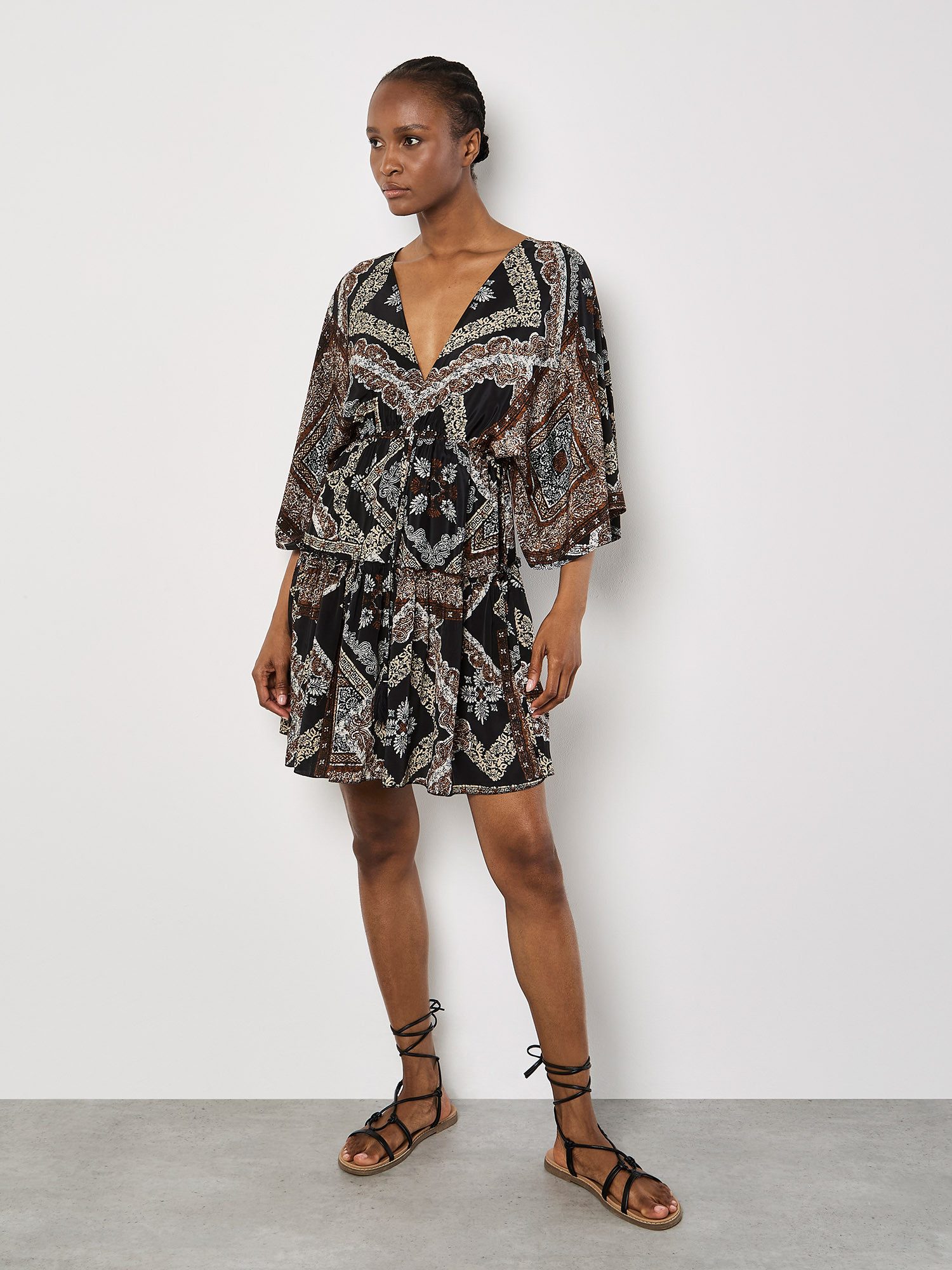 Apricot Minikleid Kaftan-Minikleid aus Satin mit Tassel günstig online kaufen