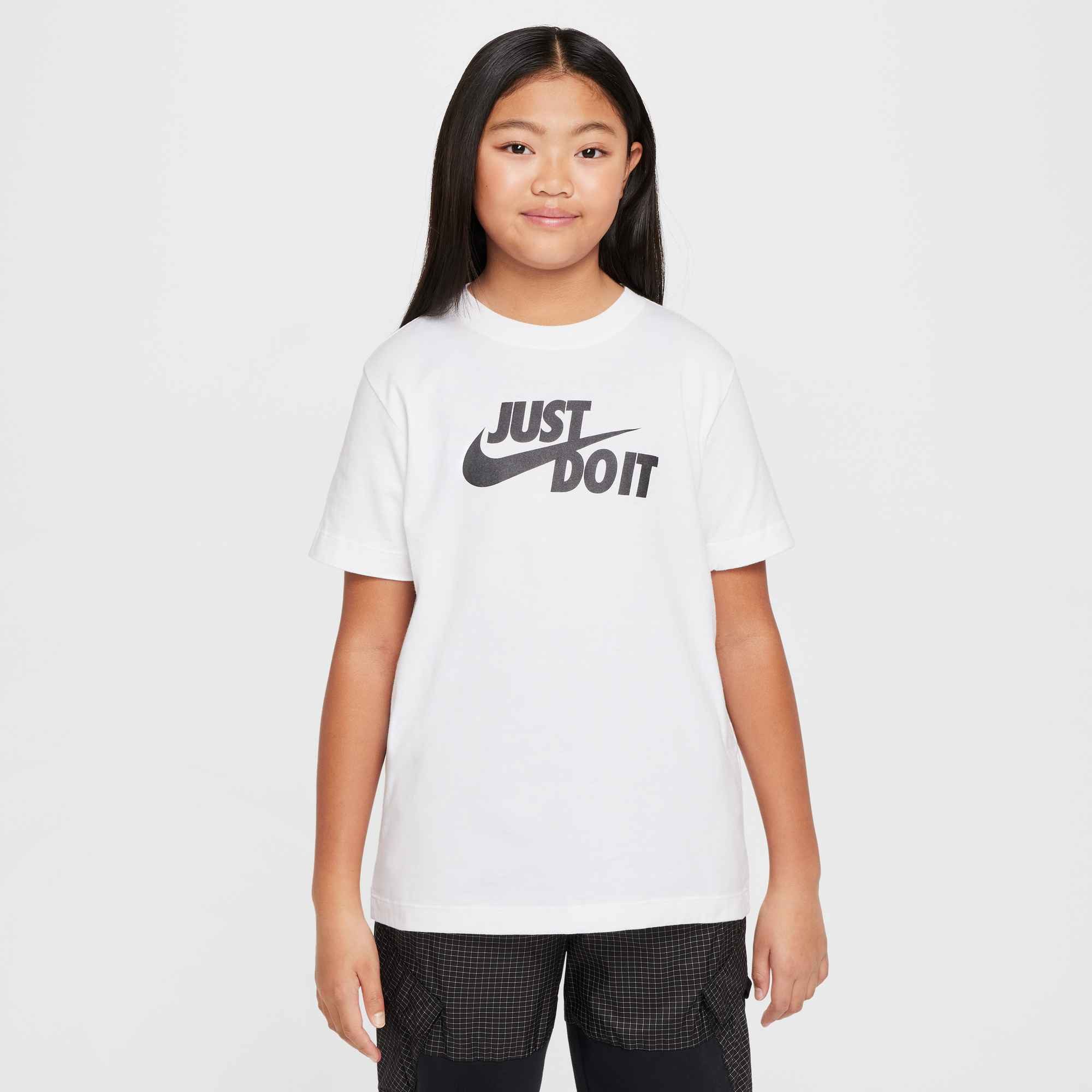 Nike Sportswear T-Shirt Nike Sportswear Big Kids' T-Shirt klassische Passform, sportlicher Stil, in verschiedenen US-Größen