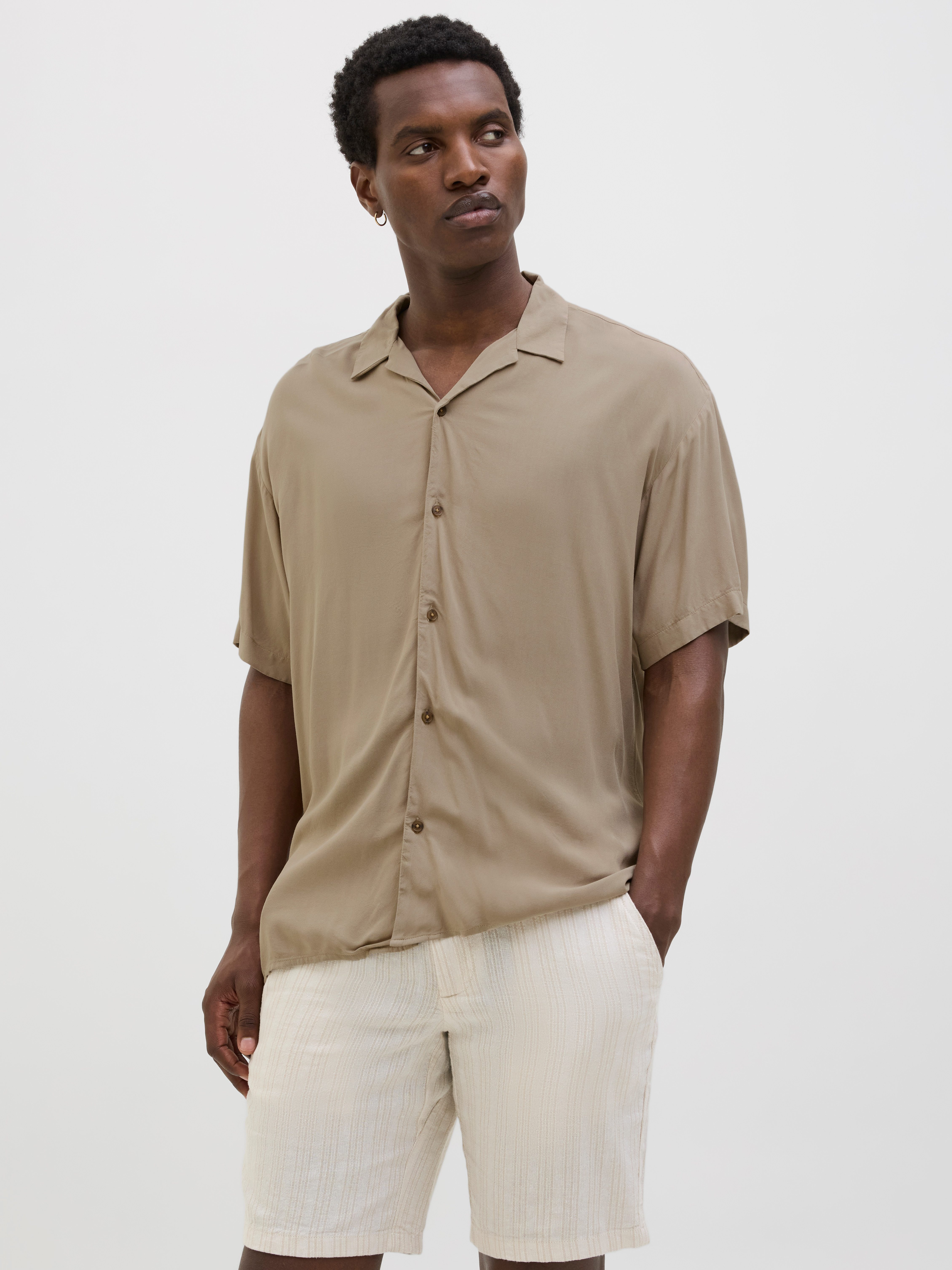 Jack & Jones Kurzarmhemd JJEJEFF SOLID günstig online kaufen