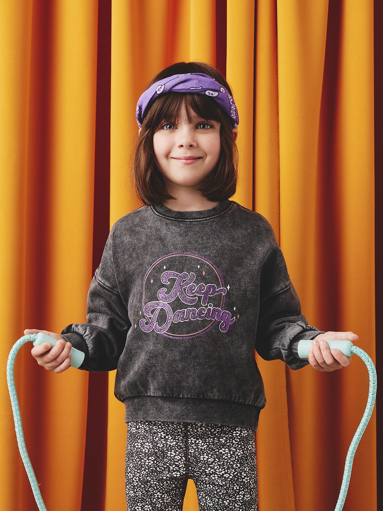 vertbaudet Sweatjacke Mädchen Sport-Sweatshirt mit Glitzer