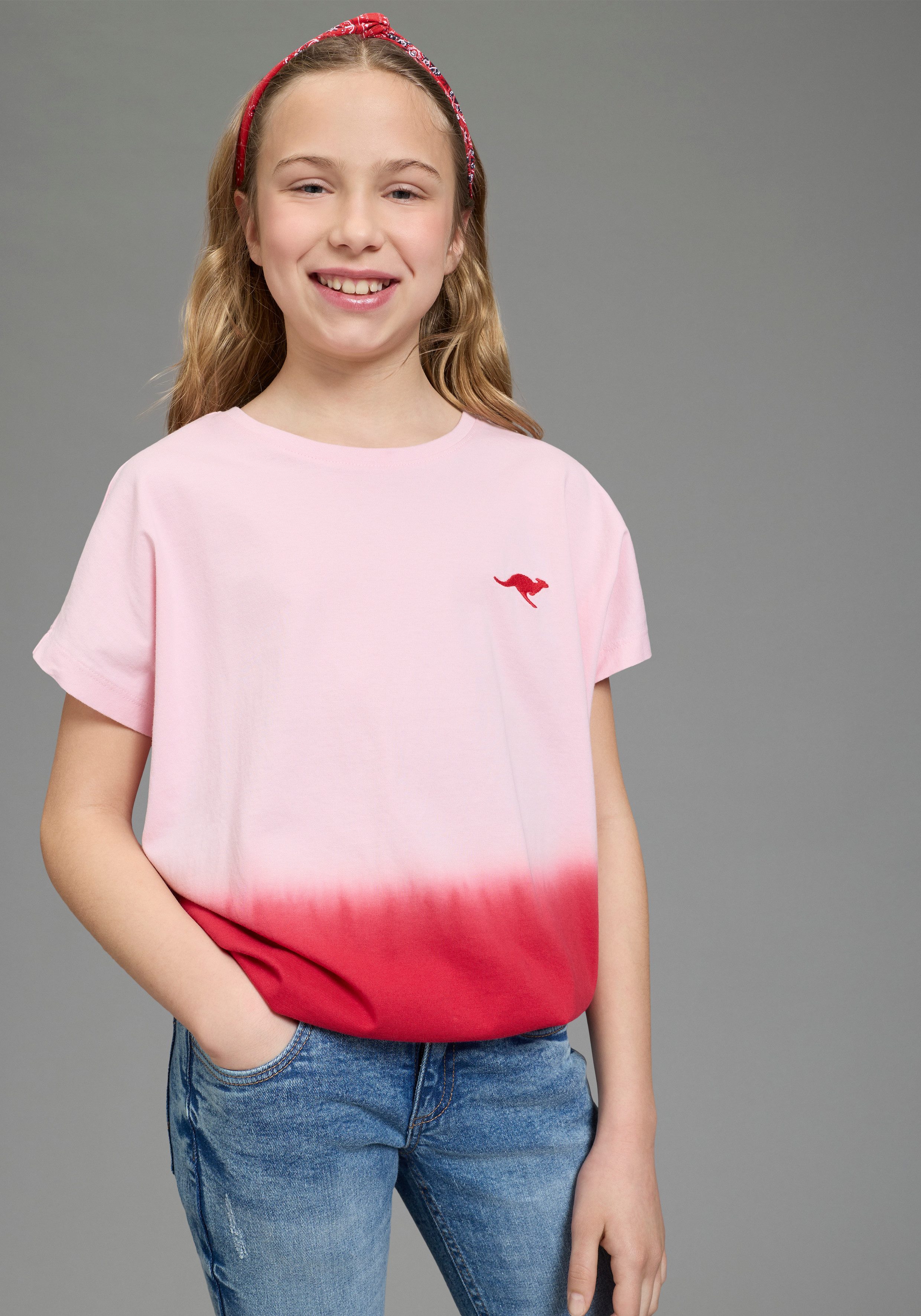 KangaROOS T-Shirt mit Farbverlauf und Logodruck Kurzarm, weite Fledermausärmel, modisches Batikmuster. € 22,99, (€ 22,99 pro 1 Stk).