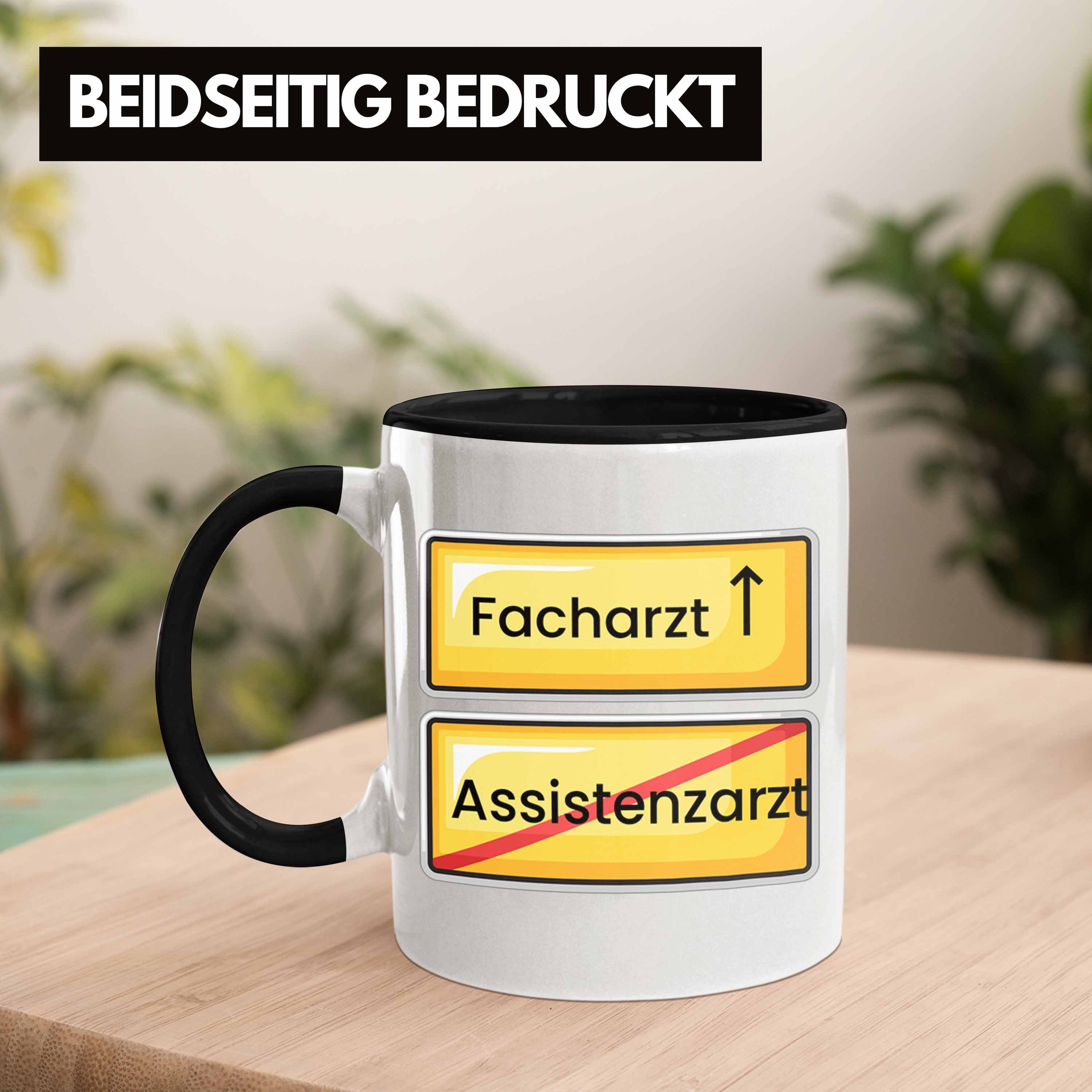 Trendation Tasse Endlich Facharzt Schwarz Geschenk Bestanden Prüfung Assistenzarzt Kaffee Tasse