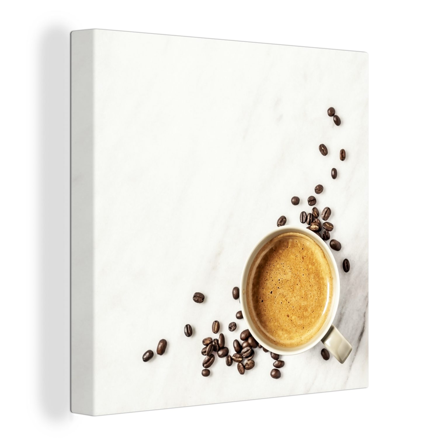 OneMillionCanvasses® Leinwandbild Eine Tasse Kaffee und Kaffeebohnen auf weißem, marmoriertem, (1 St), Leinwand Bilder für Wohnzimmer Schlafzimmer