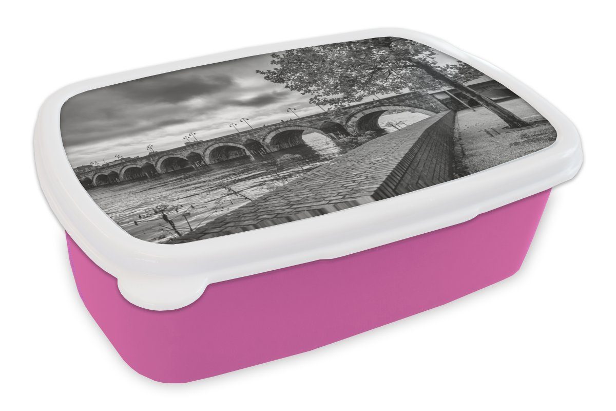 MuchoWow Lunchbox Brücke - Maastricht - Schwarz - Weiß, Kunststoff, (2-tlg), Brotbox für Erwachsene, Brotdose Kinder, Snackbox, Mädchen, Kunststoff rosa