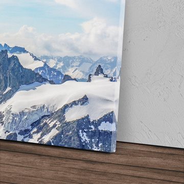 Sinus Art Leinwandbild 120x80cm Wandbild auf Leinwand Berge Alpen Schneegipfel Bergkette Blau, (1 St)