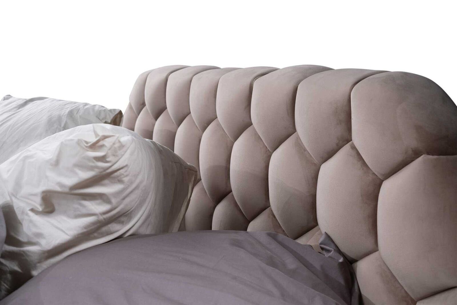 in Schlafzimmer (1-tlg., Designer Made Europa JVmoebel Luxus Hotel Textil 1x Bett Luxus Bett Betten Polster Bett),