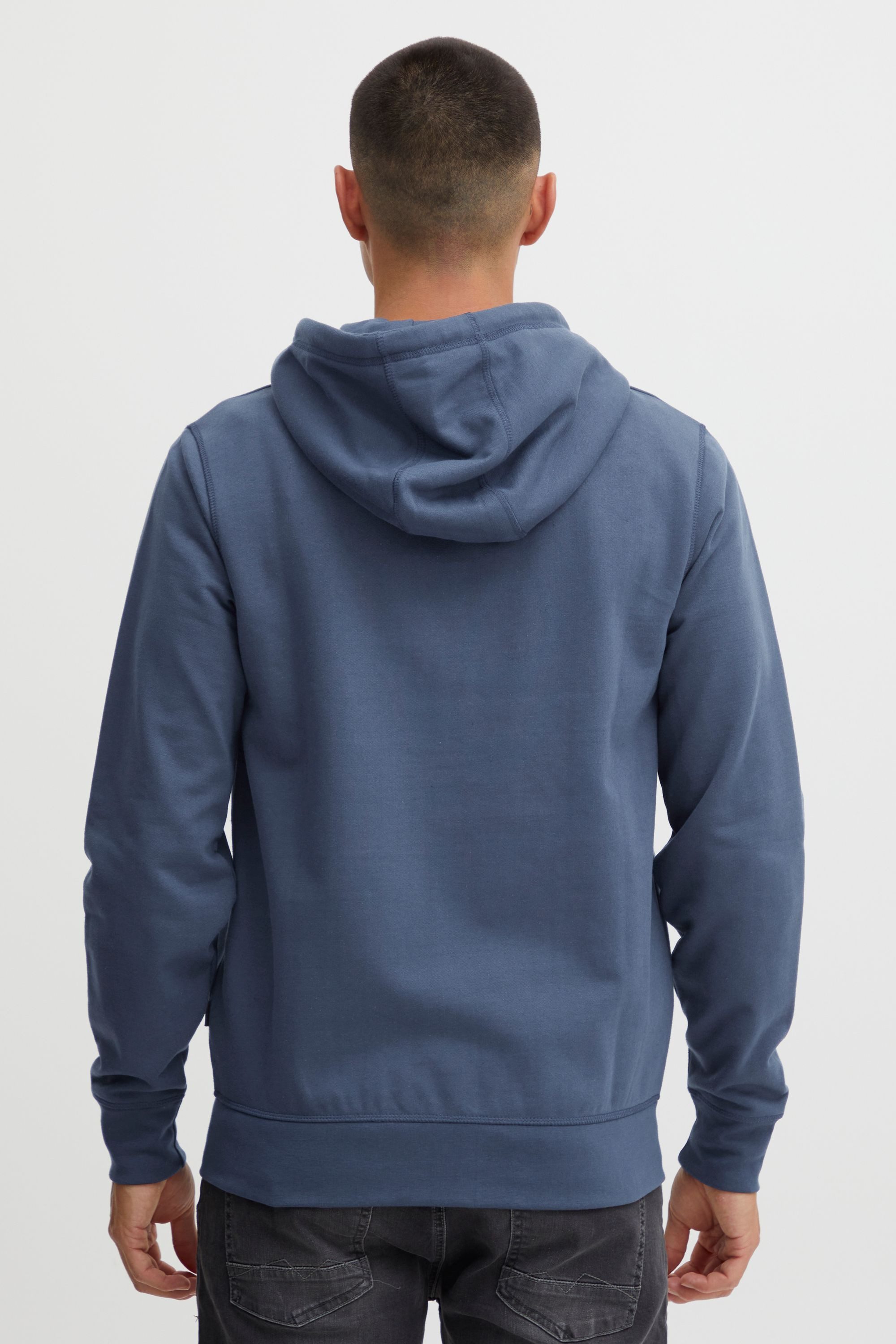 11 Project Kapuzenstrickjacke PRSidney Modischer Pullover