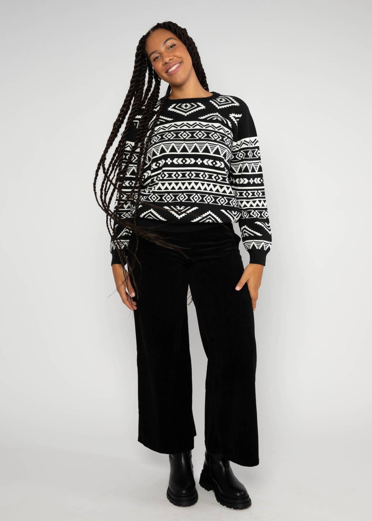 Blutsgeschwister Strickpullover - Cosy Storyteller – nachhaltiger Strickpullover aus Baumwolle