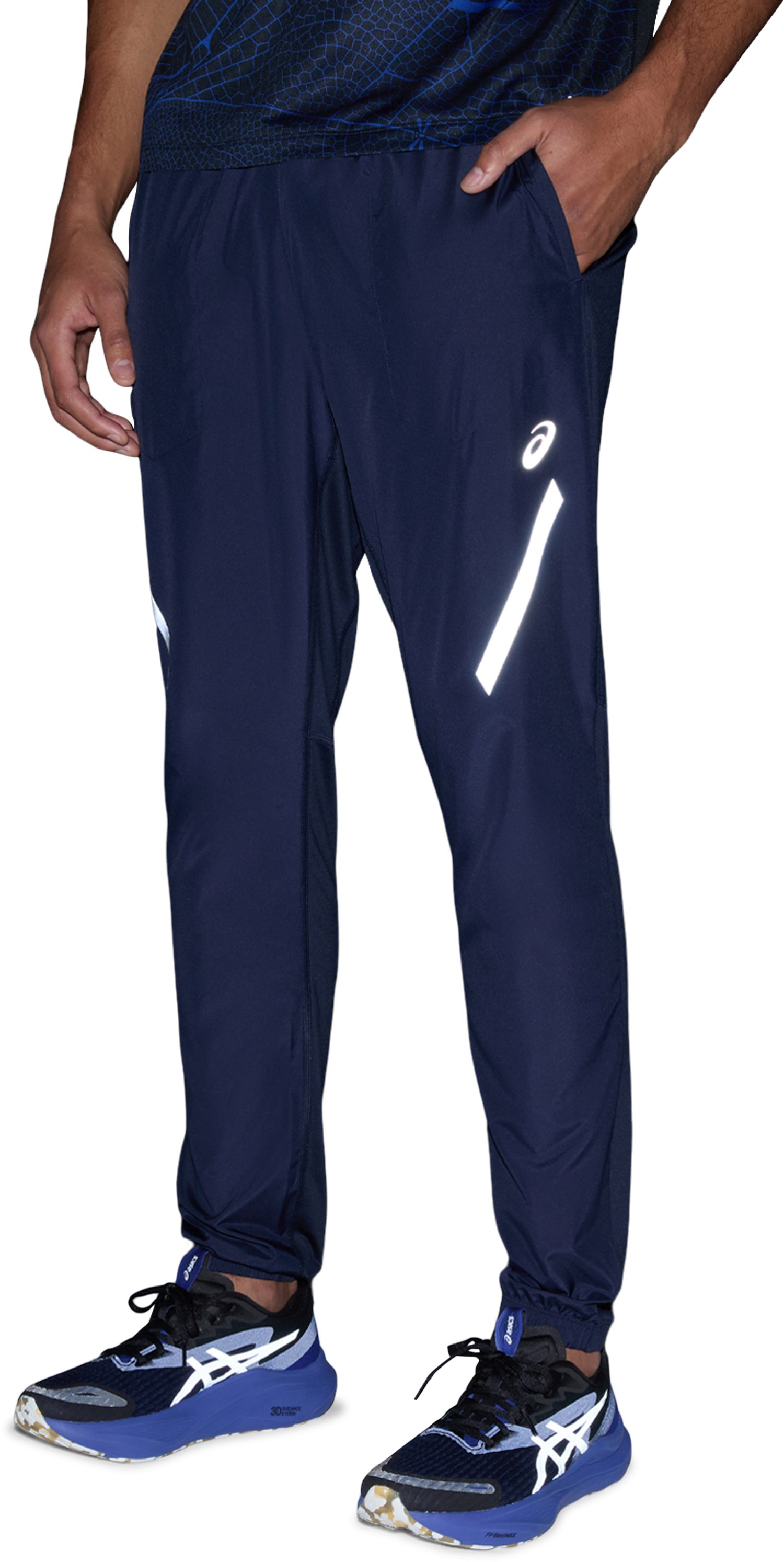 Asics Laufhose LITE-SHOW PANT mit reflektierenden Details, mit Kordelverschluss, sportlicher Stil
