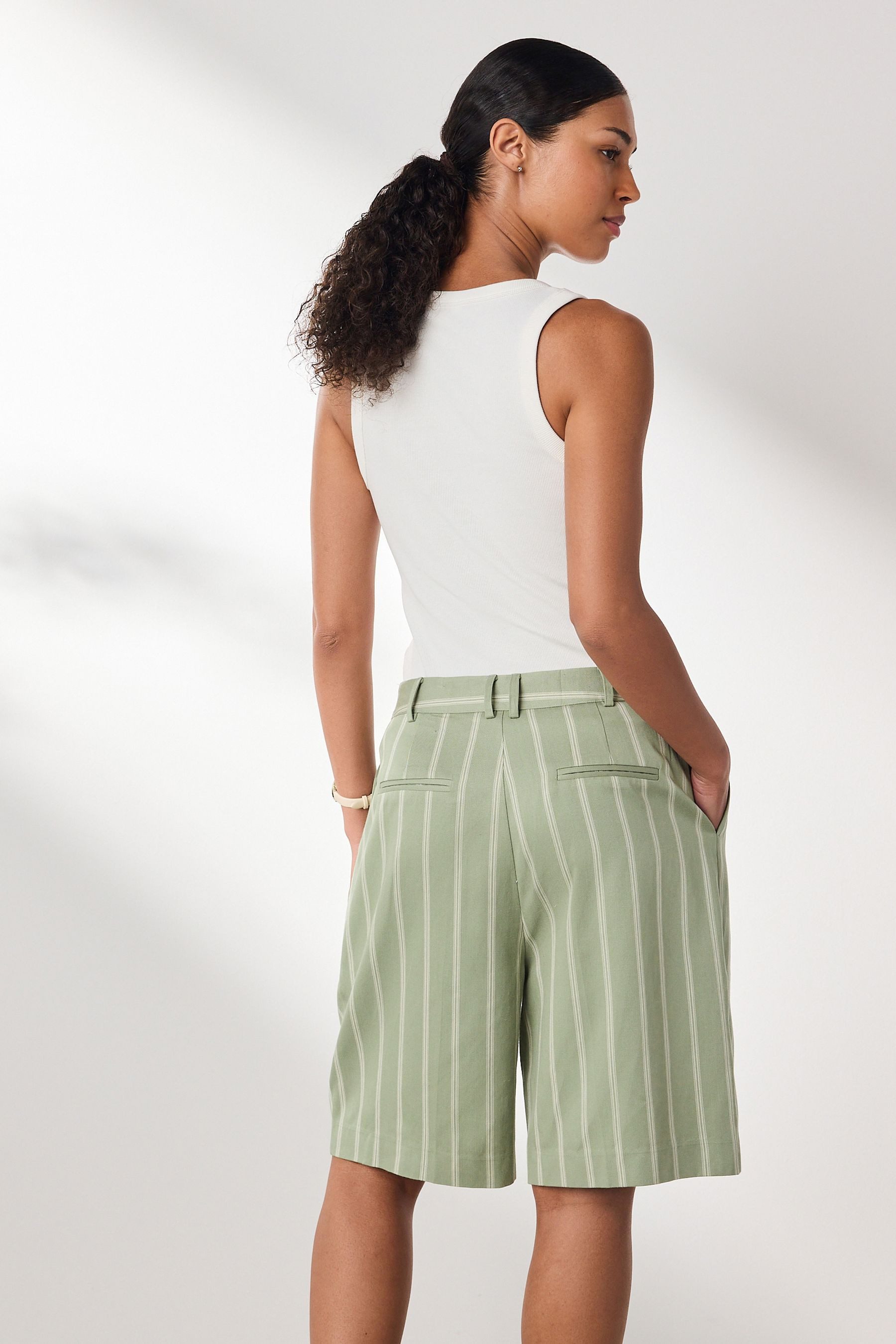 Next Bermudas N. Premium Bermudashorts aus Leinenmischung (1-tlg)