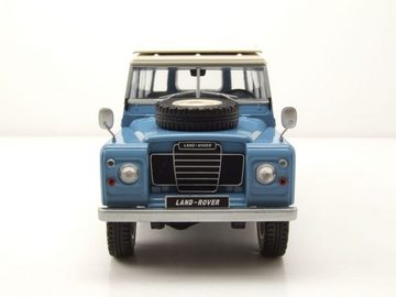 Whitebox Modellauto Land Rover 109 Serie III 1980 blau weiß Modellauto 1:24 Whitebox, Maßstab 1:24