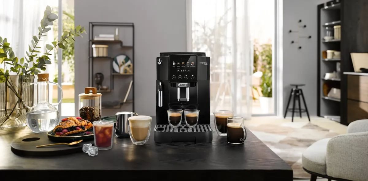 De'Longhi Kaffeevollautomat Magnifica Start Pop ECAM220.51.B - 5 Rezepte, Milchschaumdüse, schwarz, Intuitives Touch Bedienfeld, Iced Americano, einstellbares A – Bild 5 von 5