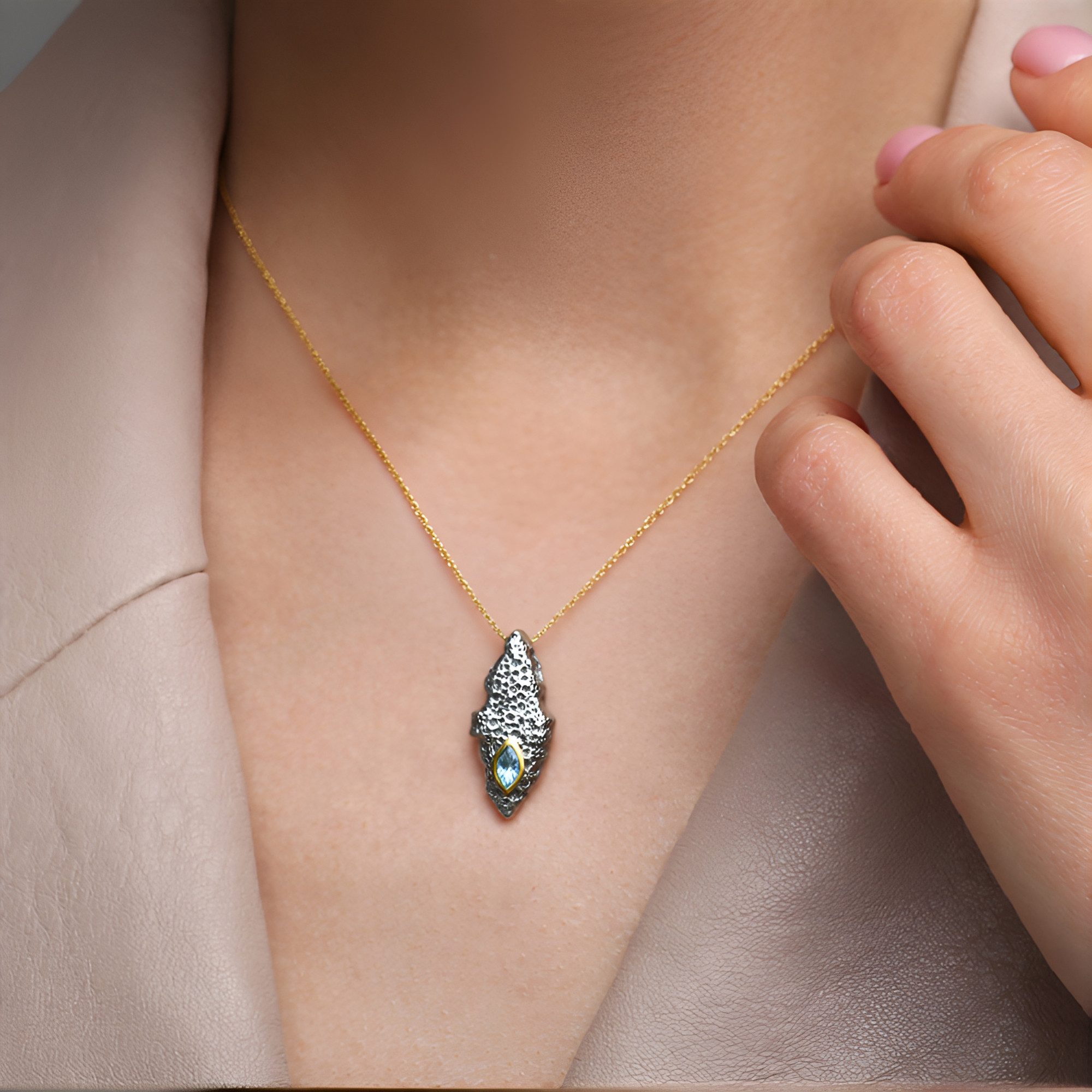 Cavill Kettenanhänger Cavill Topas 0,61 ct Marquise Anhänger, 925 Silber bicolor vergoldet (1-tlg)