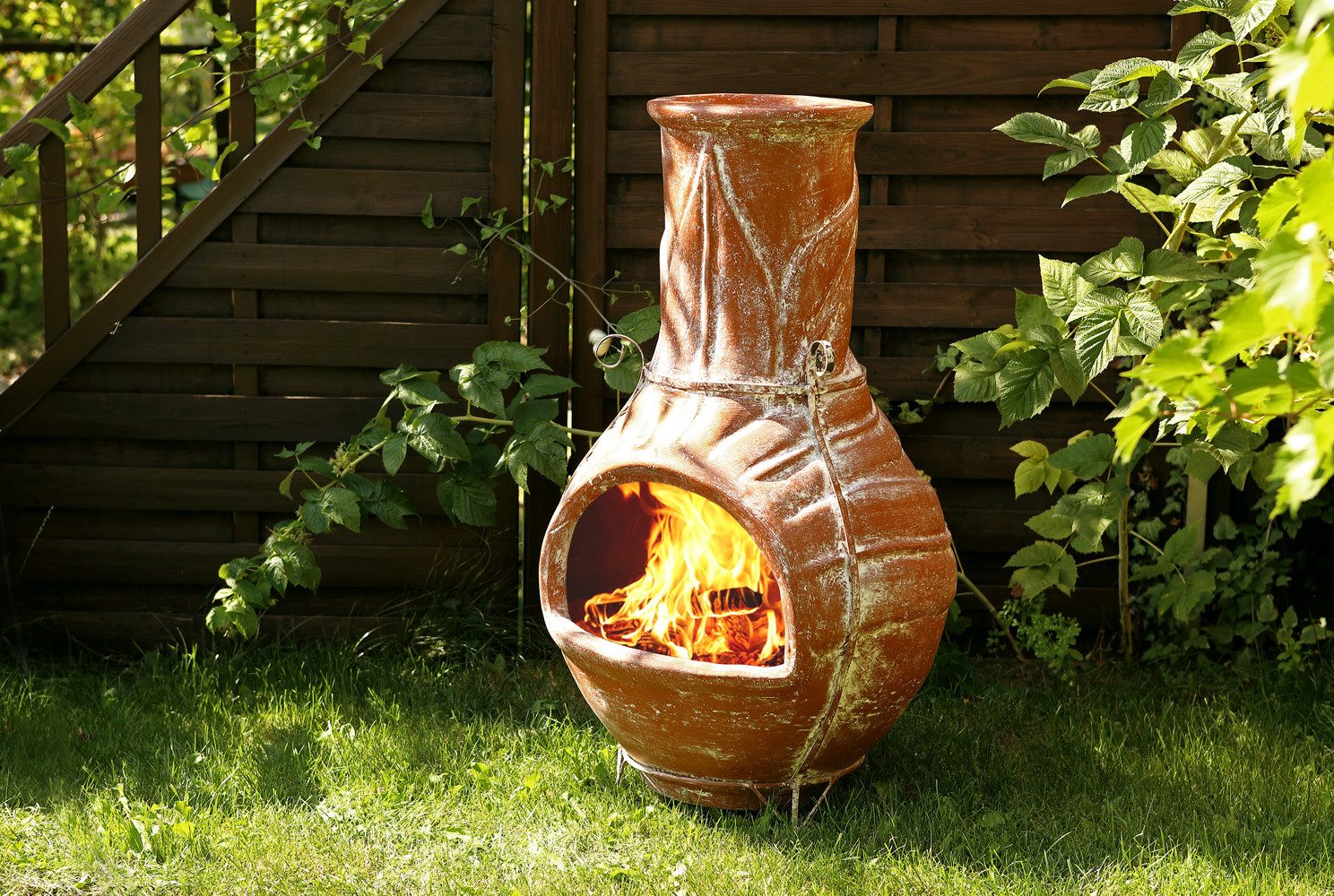 1a Direktimport Gartenkamin Original mexikanischer Aztekenofen Terrassenkamin aus Terrakotta